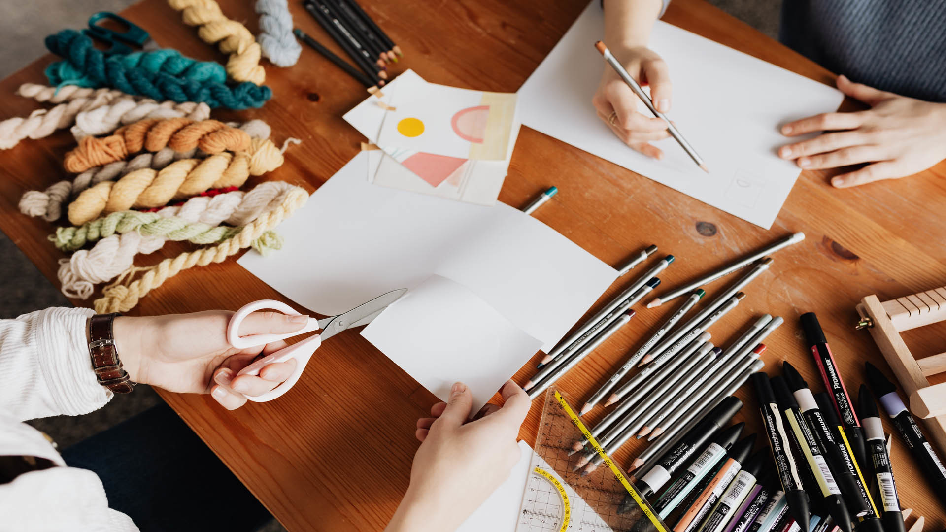 床墊保養10|避免使用尖銳等會傷害床墊的物品