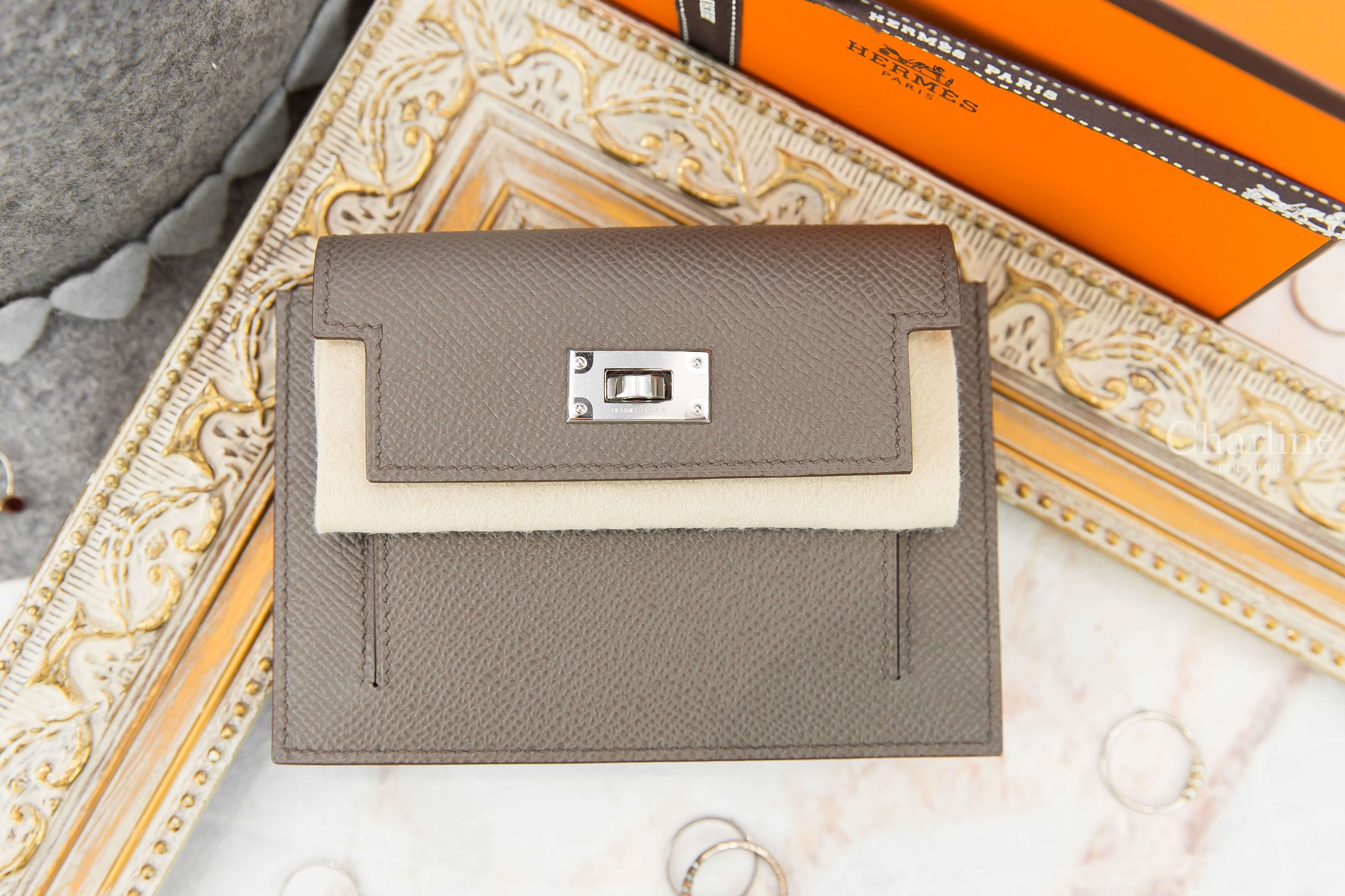 Hermès Kelly Pocket Compact Wallet 8F Etain Epsom Z刻錫器灰銀釦-Charline Boutique 精品代購