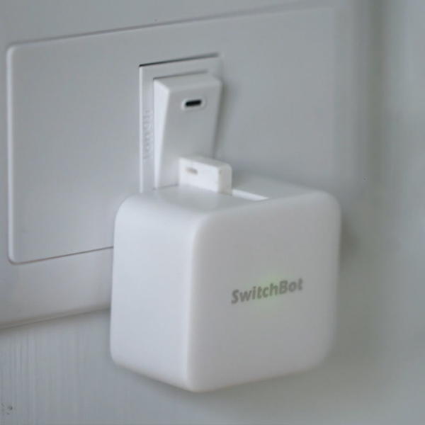【SwitchBot】 智慧開關機器人 聲控你的電燈