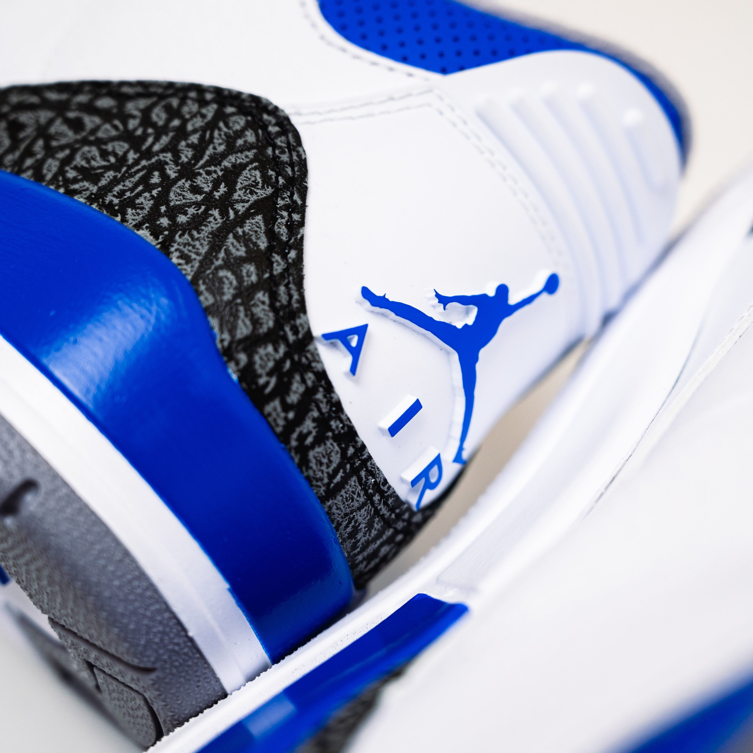 [現貨] Air Jordan 3 Retro "Racer Blue" CT8532-145
