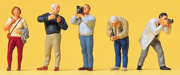 Preiser 10531 HO scale, guage Trainspotters