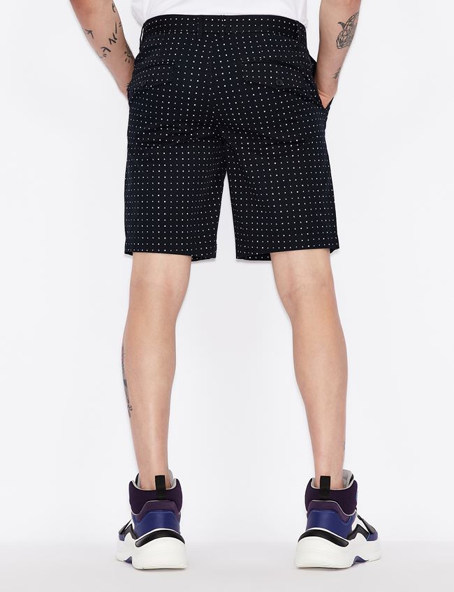 Armani Exchange  滿版AX英文字休閒短褲