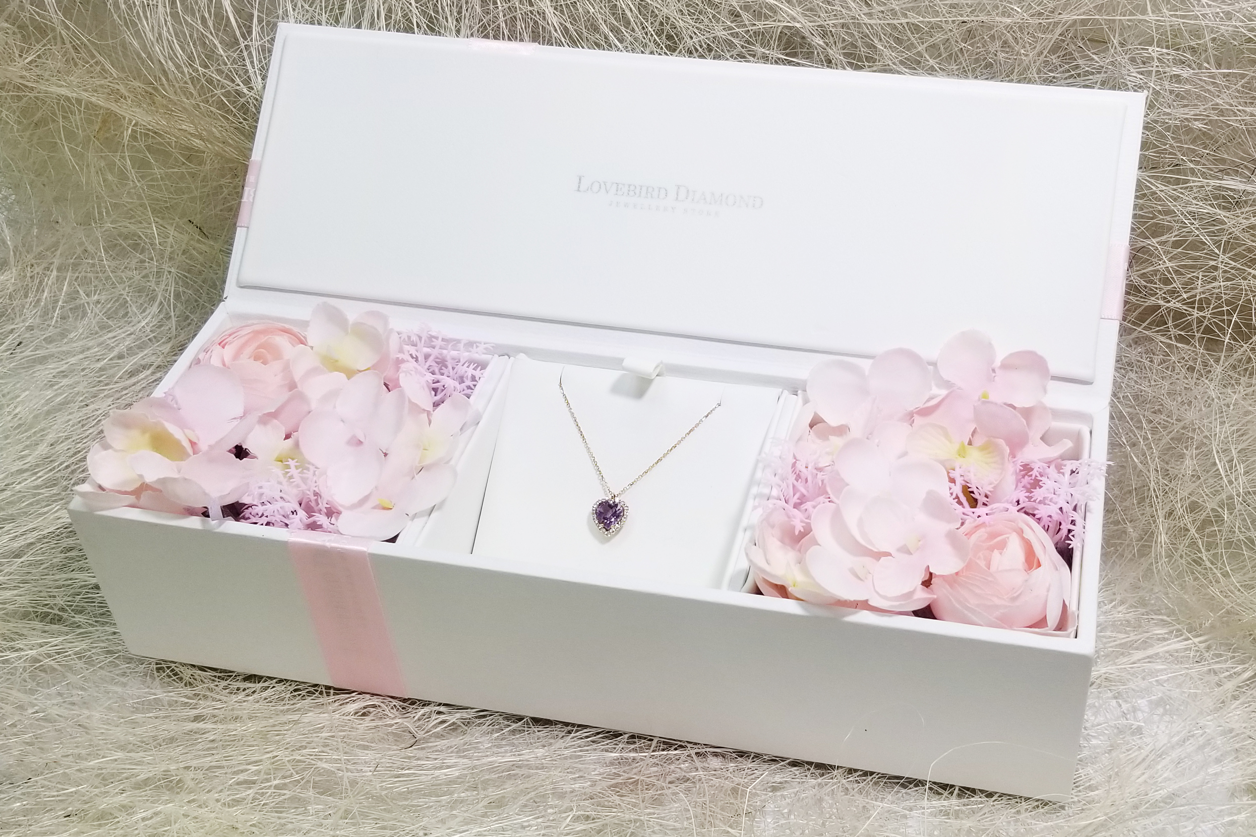 Lovebird Diamond 套裝珠寶花盒 (Not for Sale)