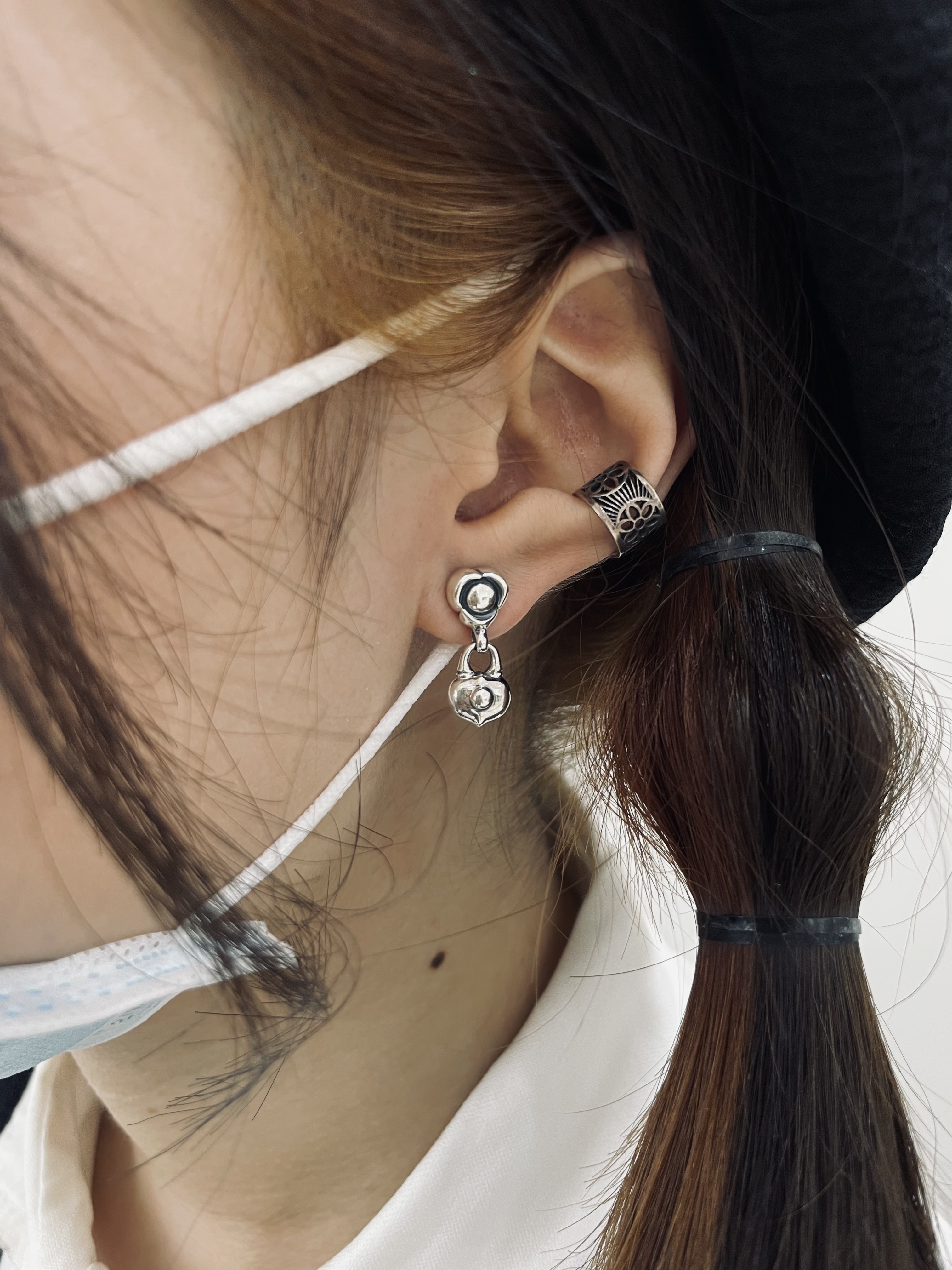 Kiss & Flow: Flow Link w/ Heart Lock Earring