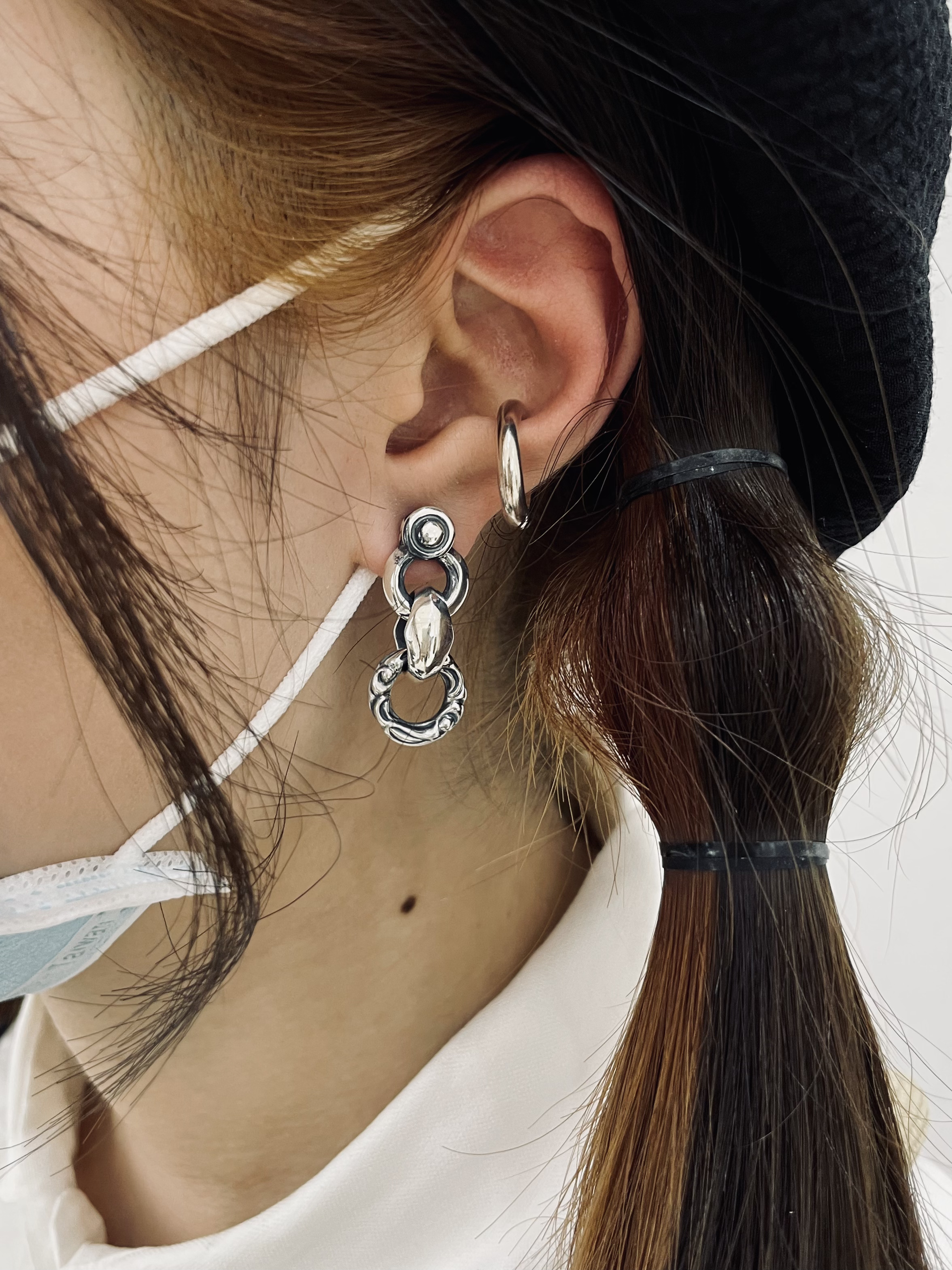 MF Earring: Linked Cygnet S