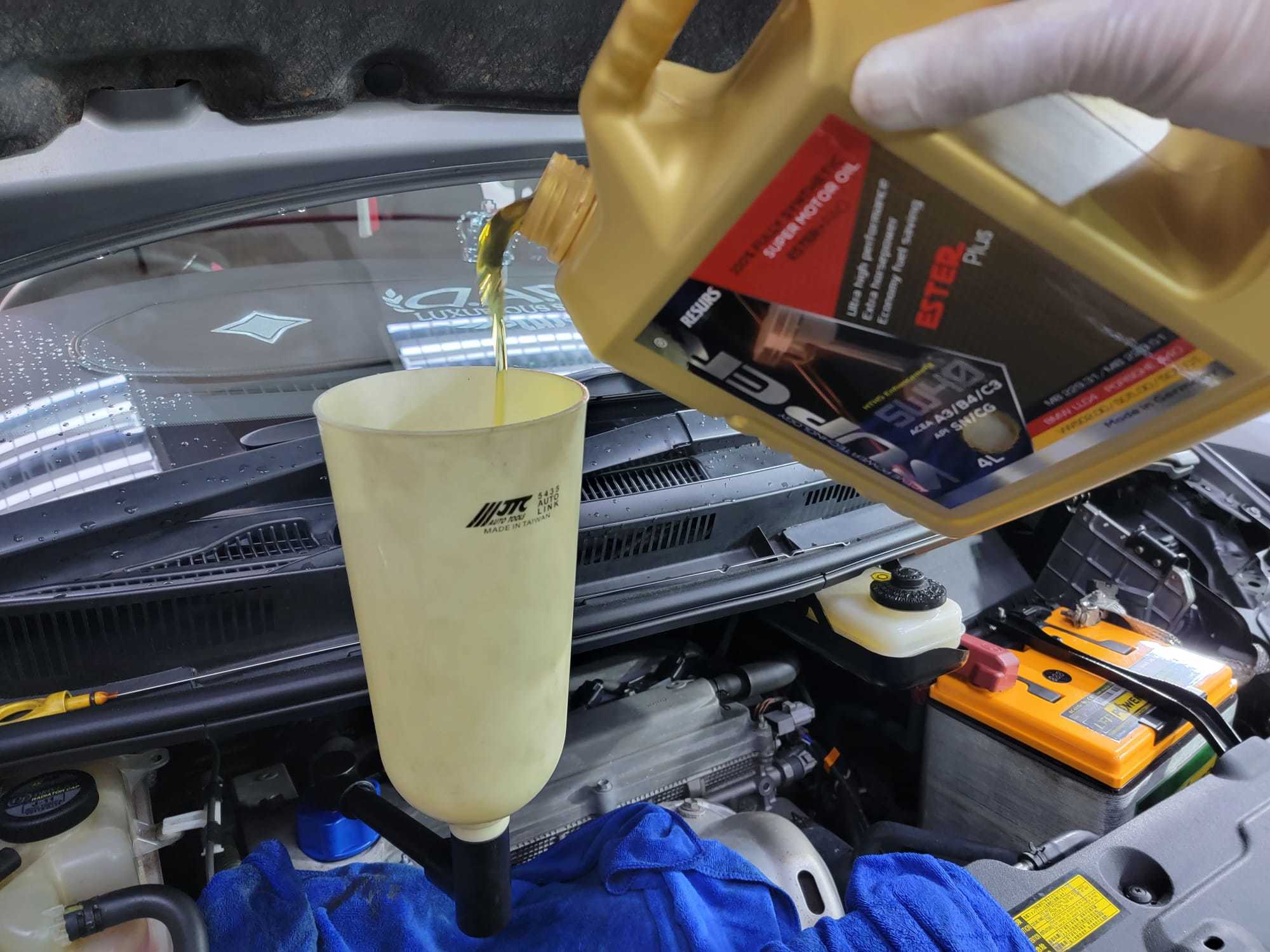 浚車汽車 豐田大霸王 estima toyota previa silver 灰色 Super Nano ESTER Plus 5W40 引擎機油