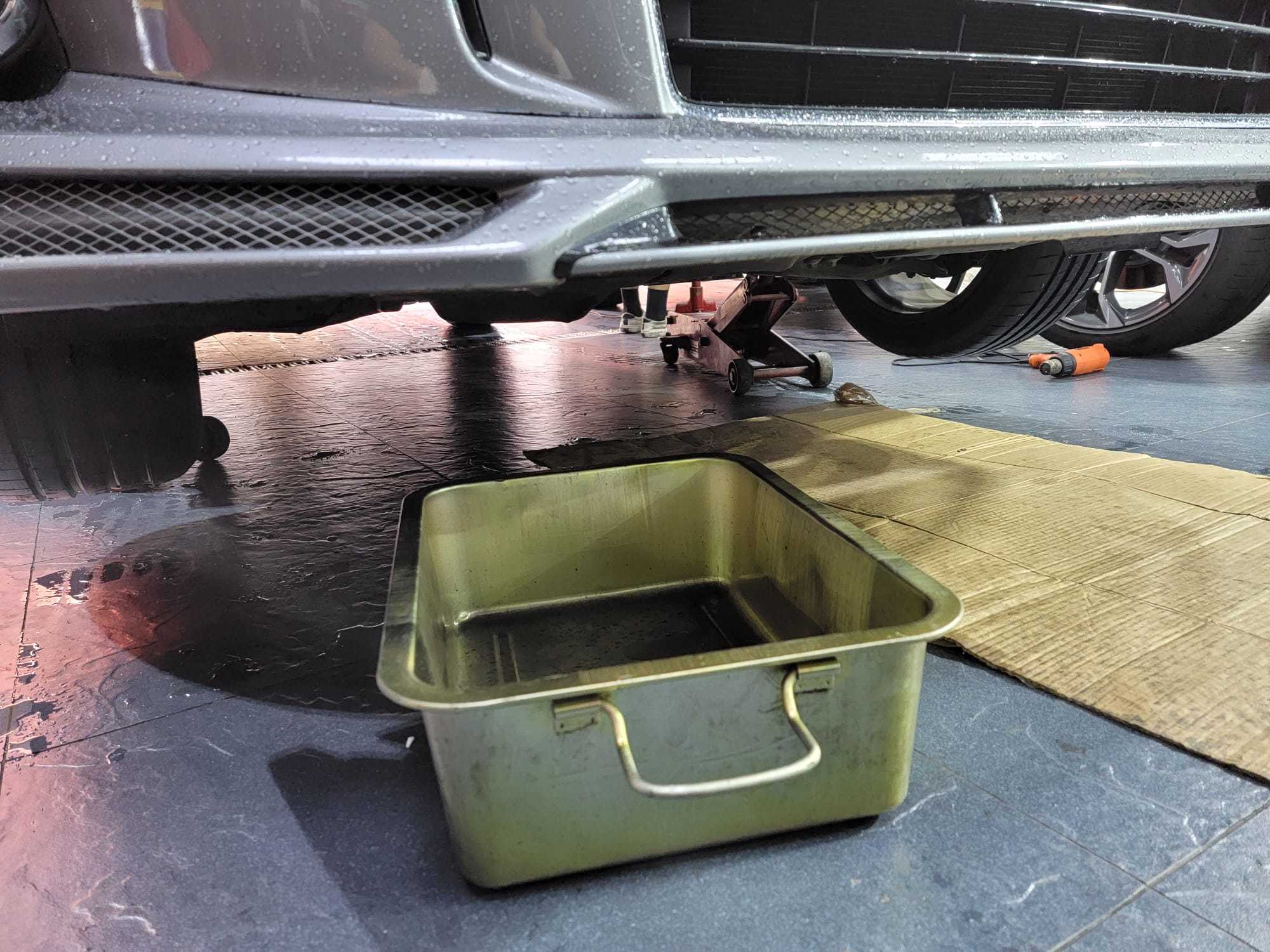 浚車汽車 豐田大霸王 estima toyota previa silver 灰色 Super Nano 引擎修復劑 排放偈油