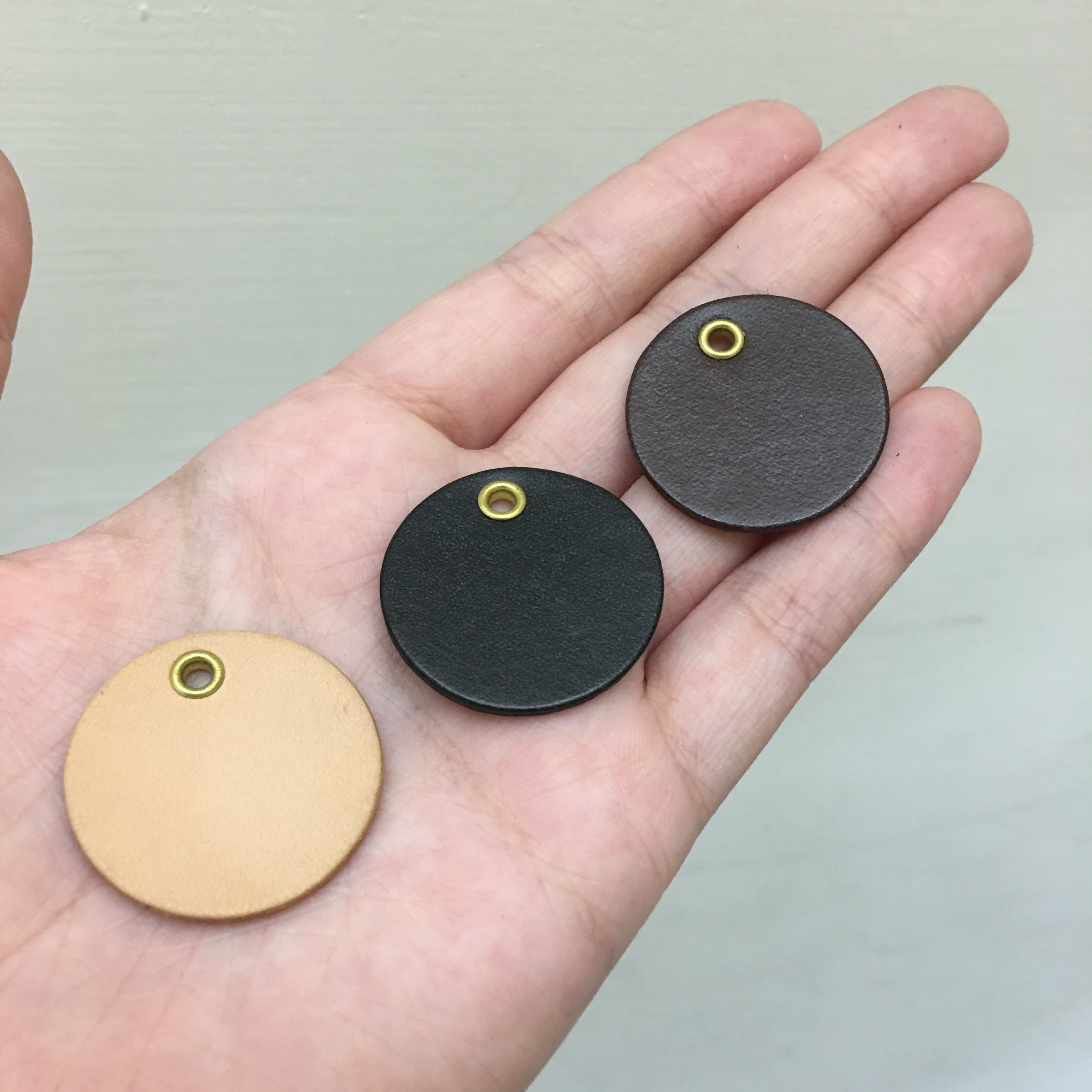 圓形皮革標 M.Seed