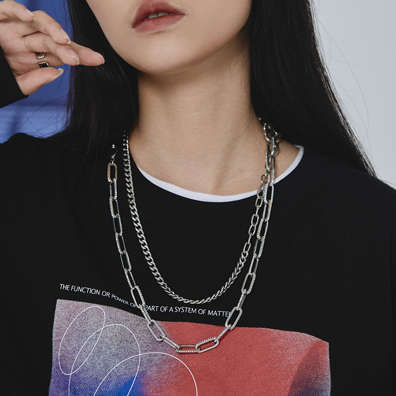 隱蔽者鑲鑽銀色雙鍊