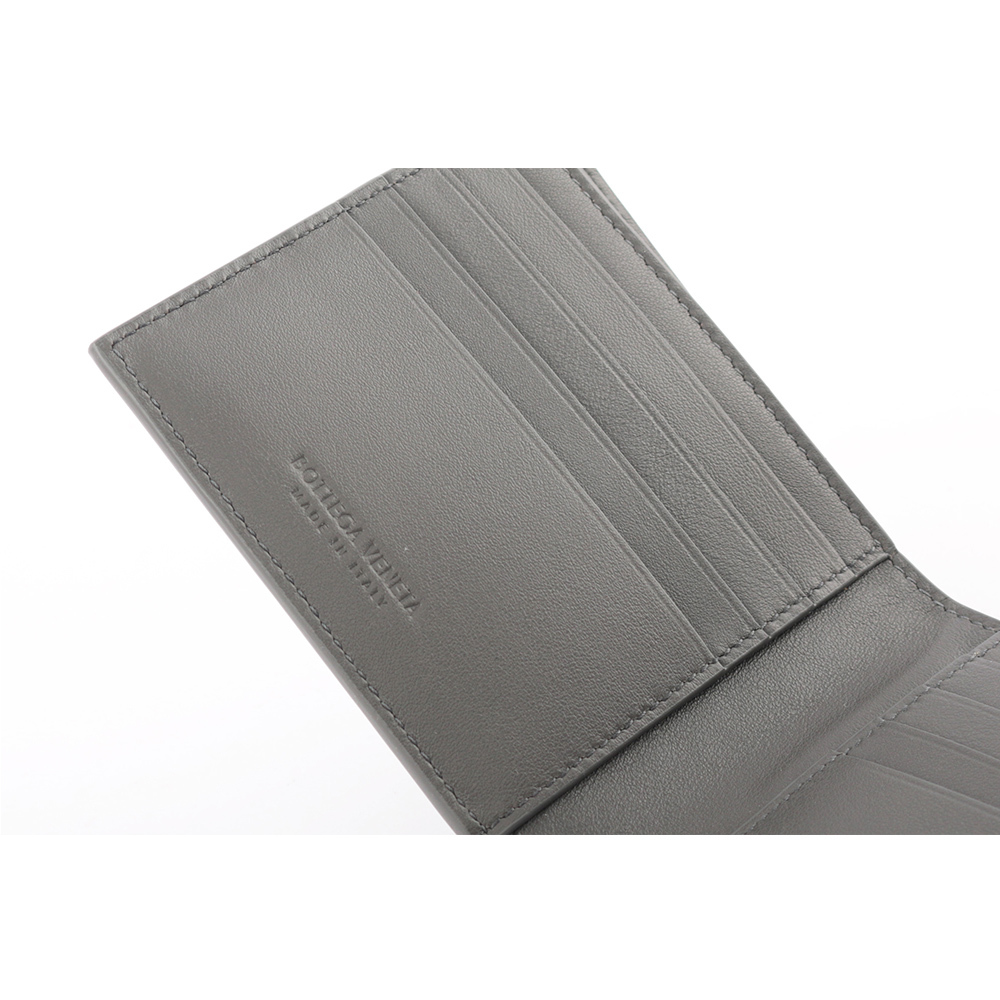 【BOTTEGA VENETA】新款小牛皮編織對開8卡短夾