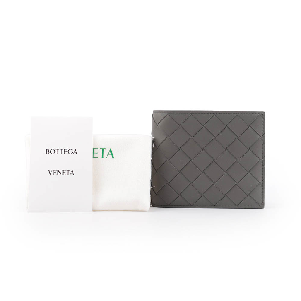 【BOTTEGA VENETA】新款小牛皮編織對開8卡短夾