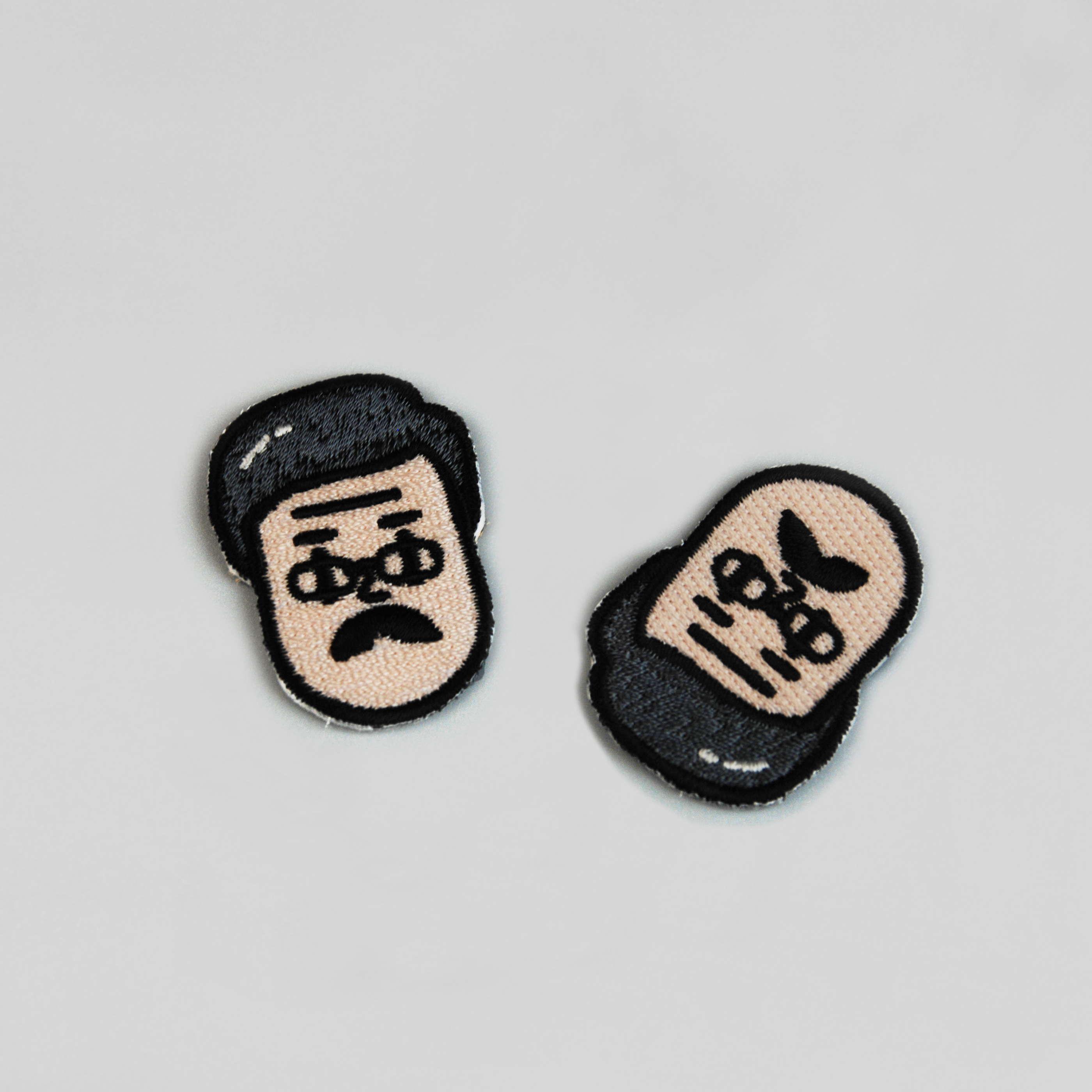 刺繡布章