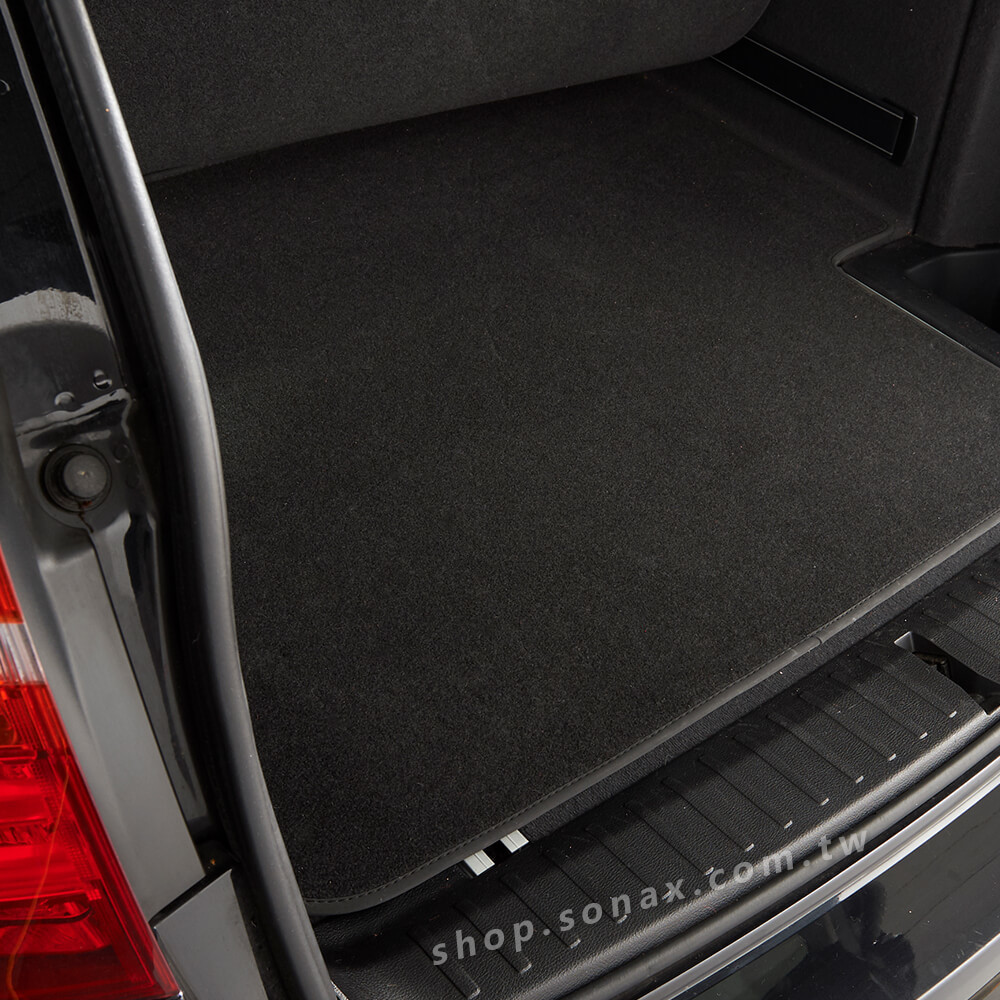 乾淨的汽車內裝