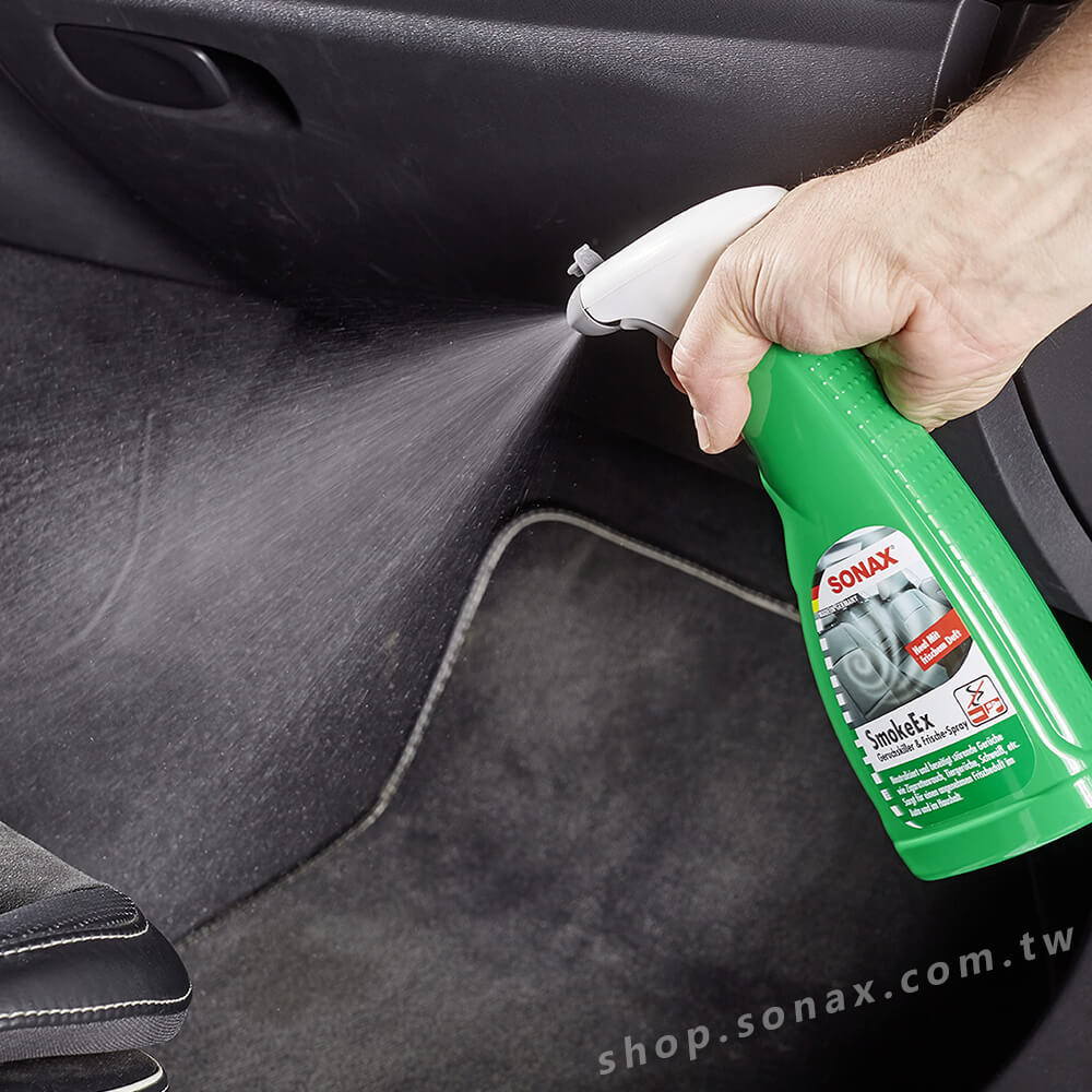 使用異味芬多精噴在踏墊附近除臭