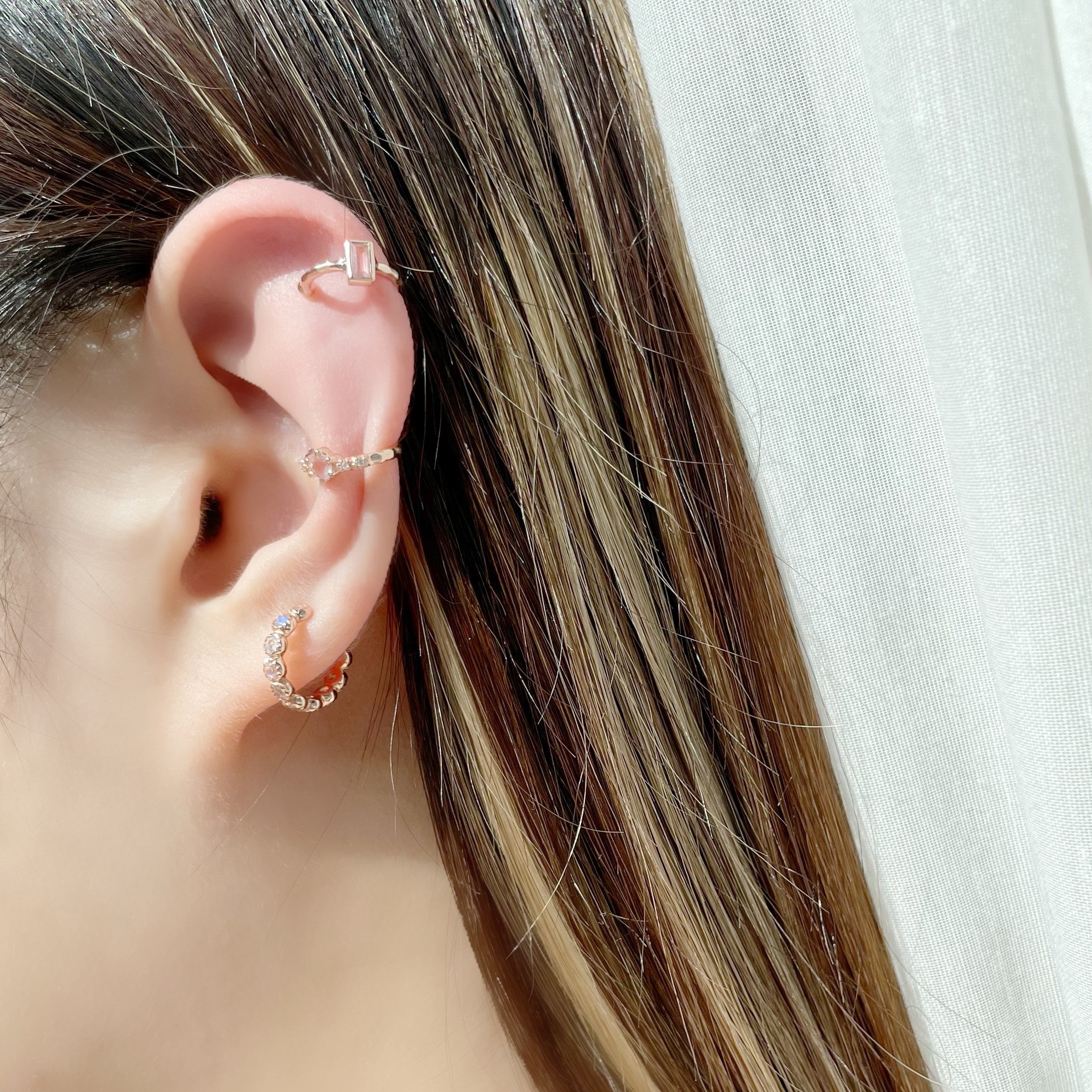 流星六爪粉晶耳骨夾