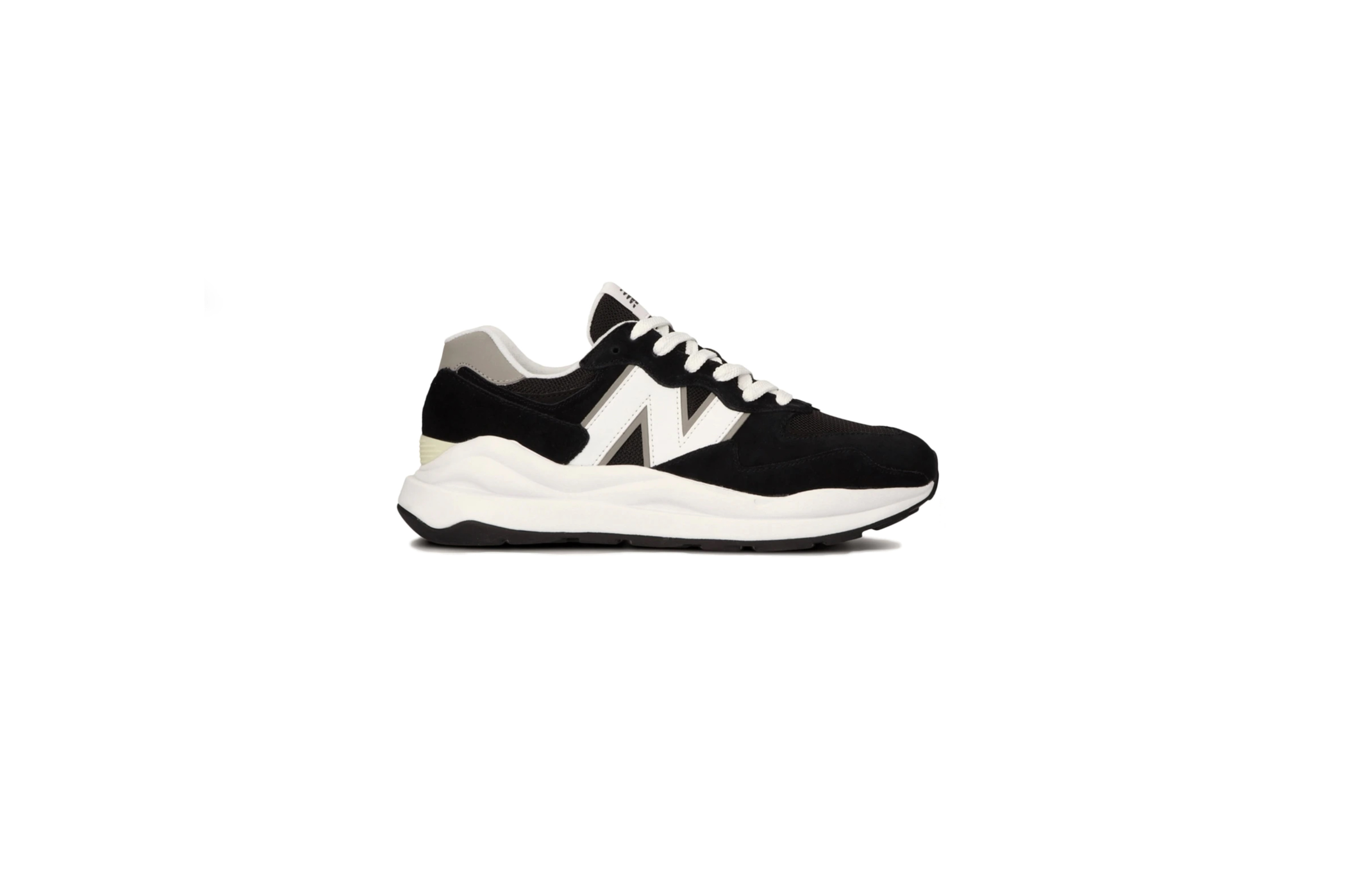 New Balance 5740 BLACK/WHITE Black/White M5740CB 57/40