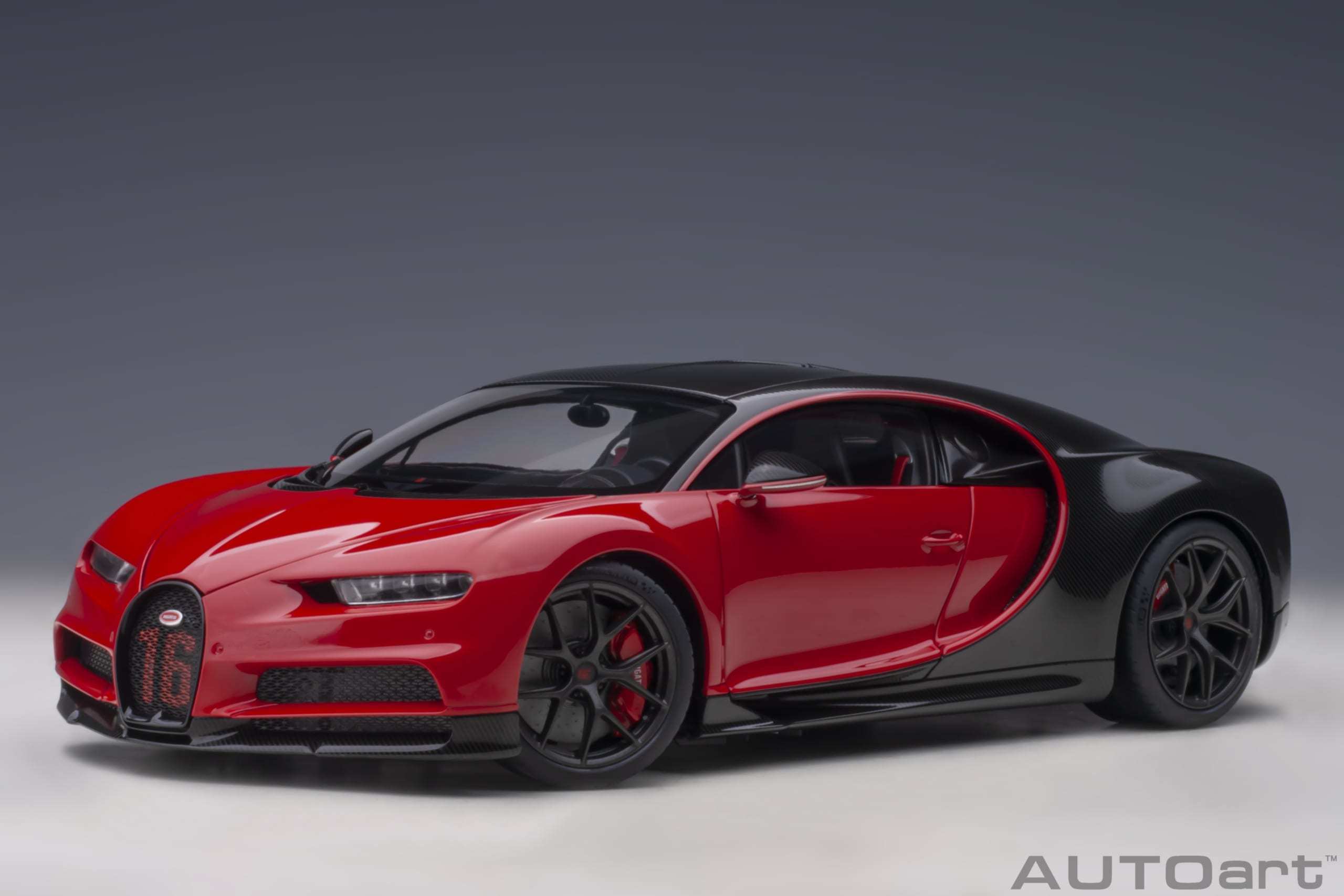 1/18 AUTOART Bugatti Chiron Sport (Italian Red/Carbon) (70996)