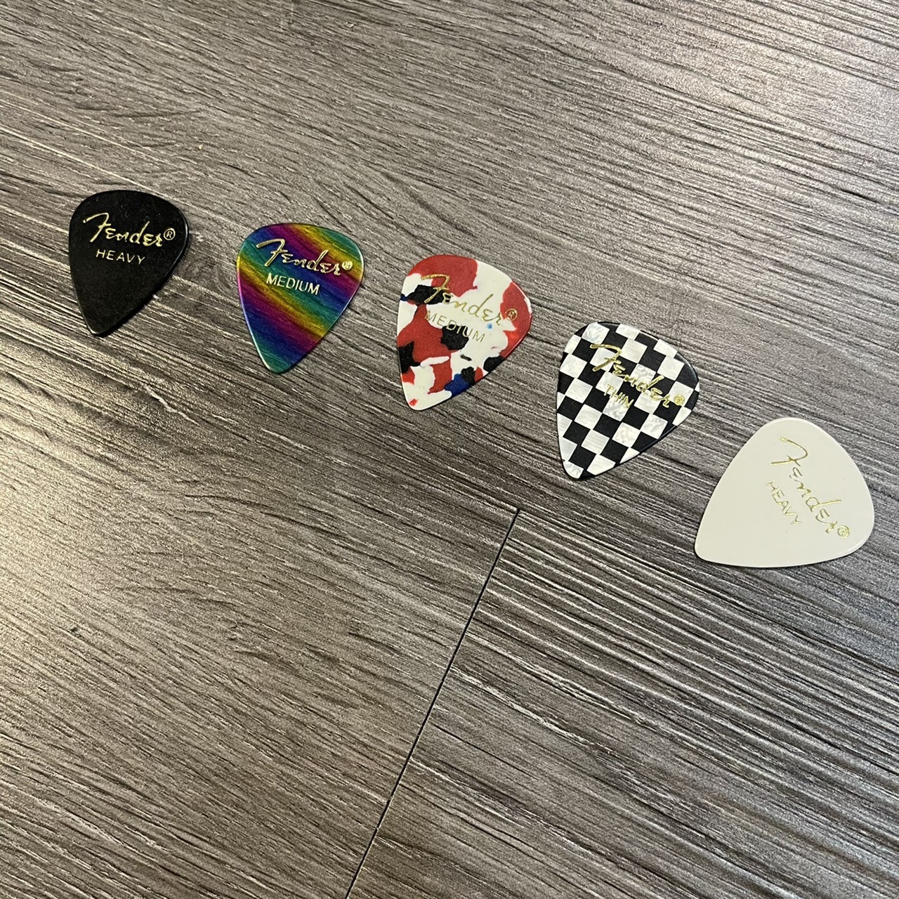 Fender pick 正版吉他彈片 各種厚度 新手老手均適用 買五送一