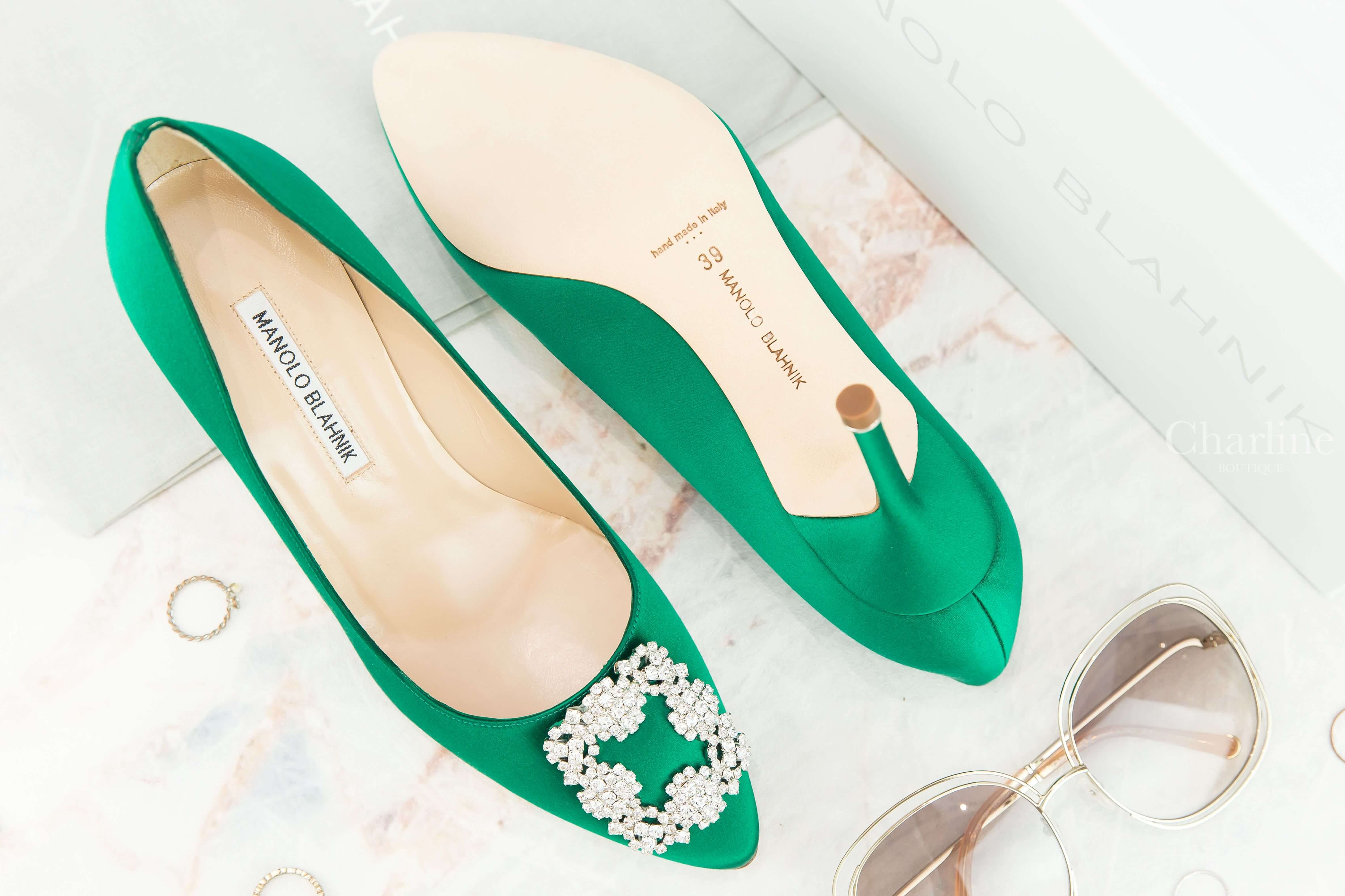 Manolo Blahnik Hangisi 綠色絲綢銀色鑲鑽方釦7cm細跟高跟鞋-Charline Boutique 精品代購