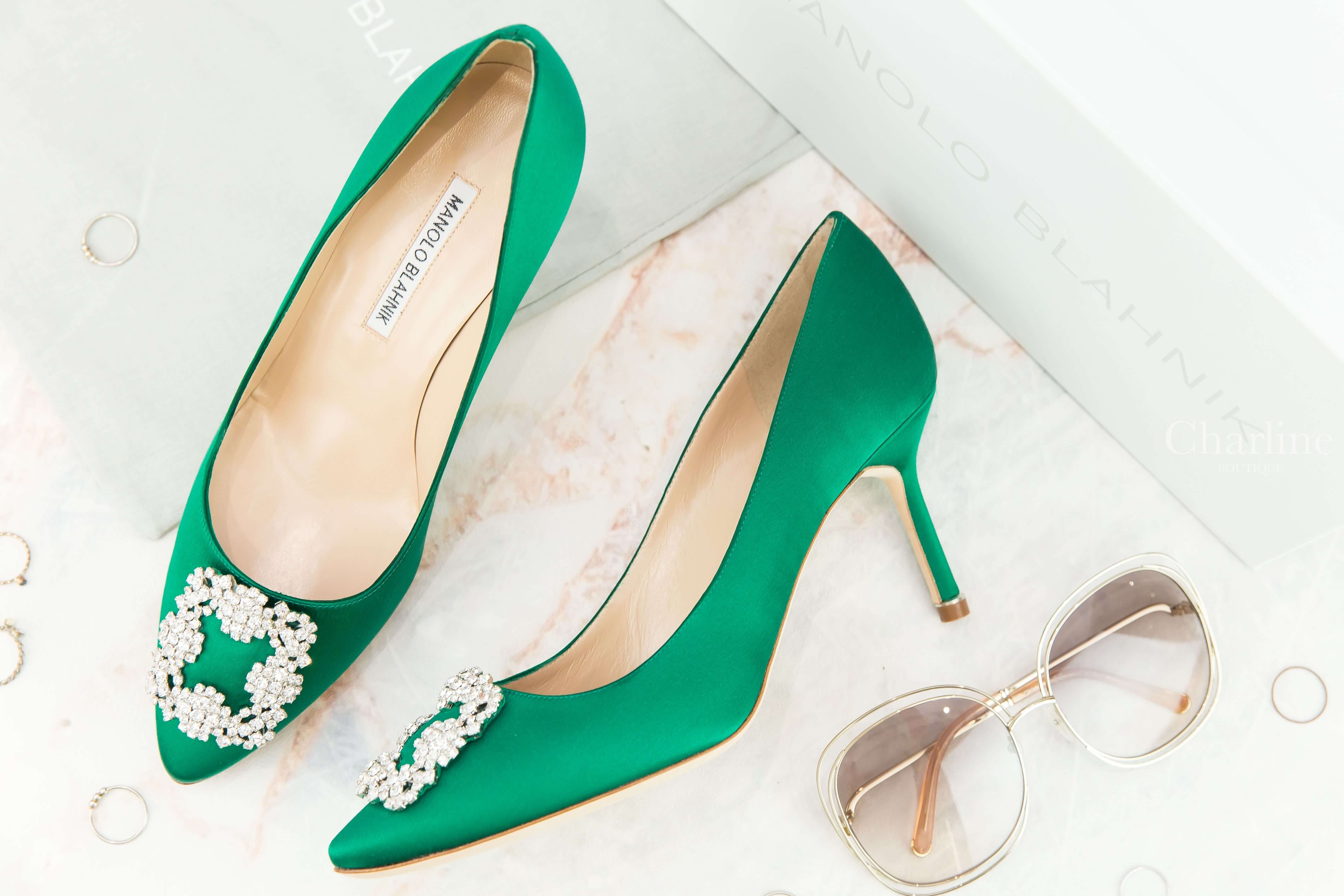 Manolo Blahnik Hangisi 綠色絲綢銀色鑲鑽方釦7cm細跟高跟鞋-Charline Boutique 精品代購