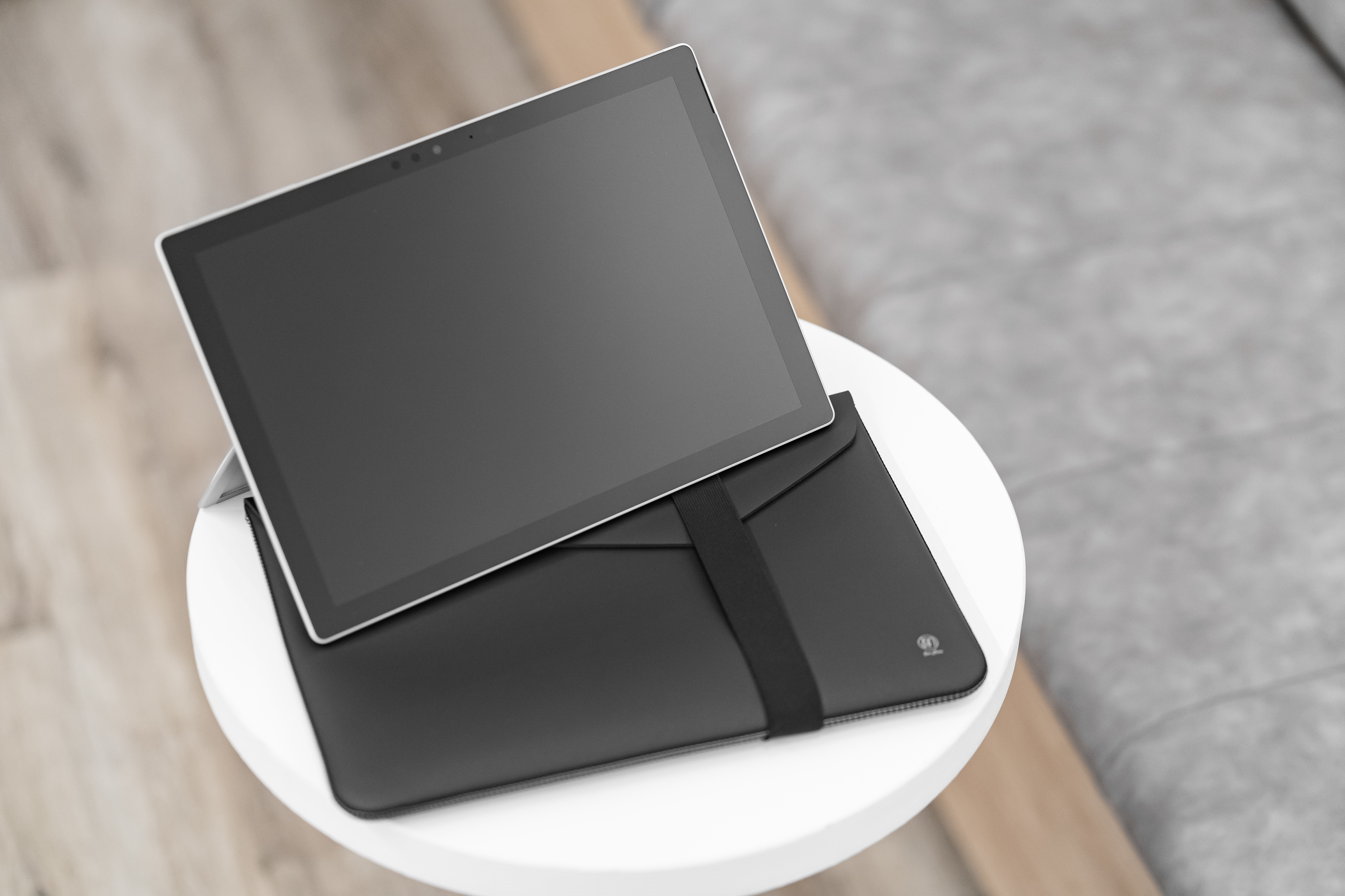 OneMore Surface Pro 專用筆電包內袋與Surface Pro