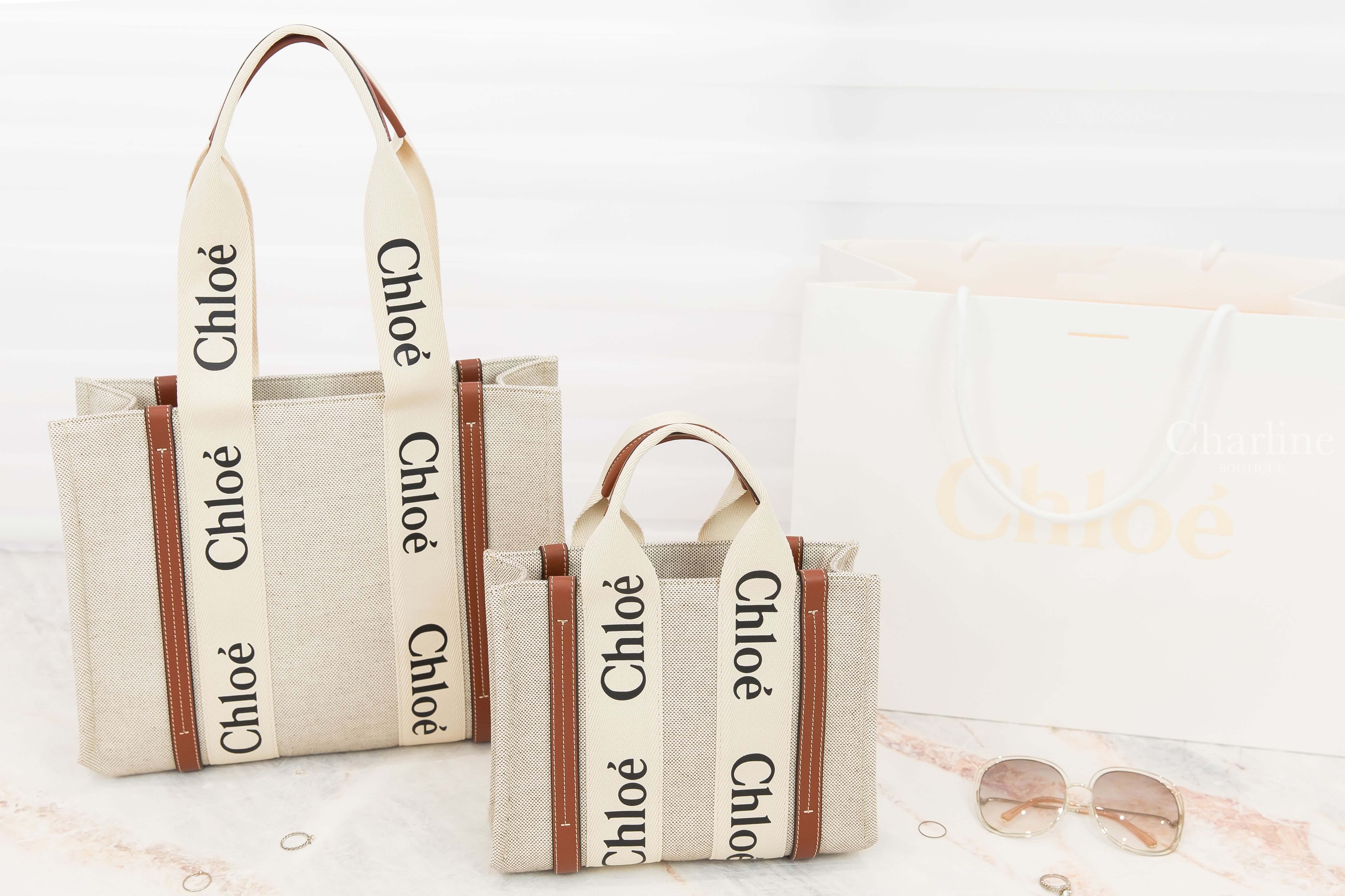 Chloe Small Woody Tote Bag 米白色帆布拼棕色皮革黑Logo小型提把托特包,Chloe Medium Woody Tote Bag 米白色帆布拼棕色皮革黑Logo中型提把托特包-Charline Boutique 精品代購