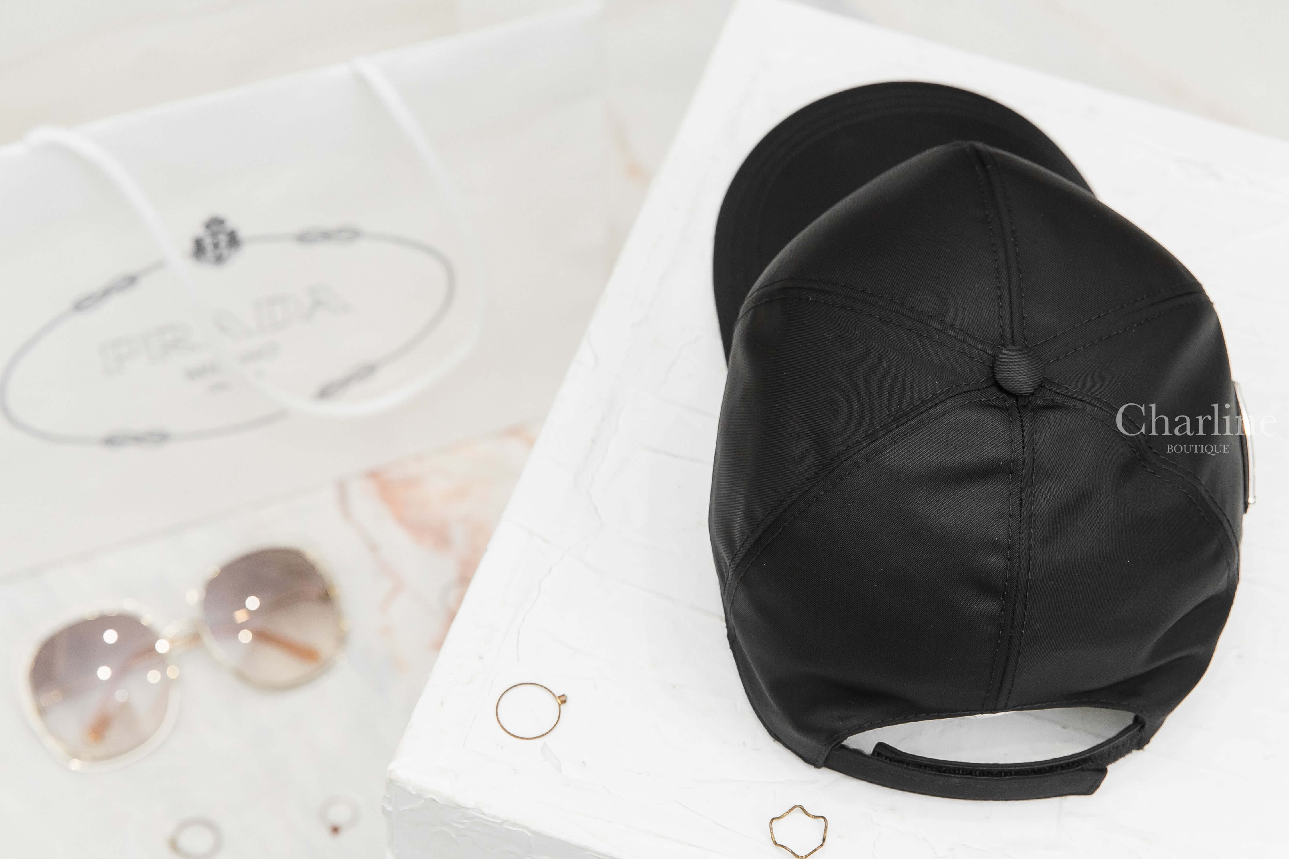 Prada Re-Nylon Baseball Cap 黑色尼龍三角銀字Logo棒球帽-Charline Boutique 精品代購