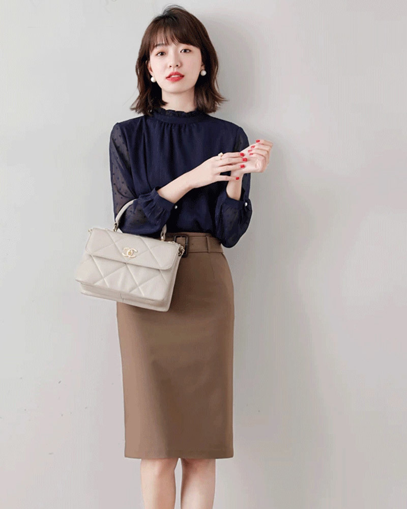 DEER.W 花邊領金絲透膚雪紡上衣 藏青