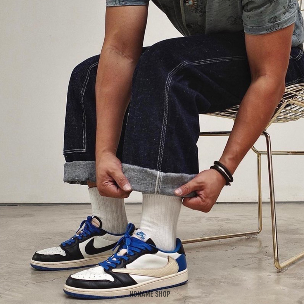 FRAGMENT DESIGN X TRAVIS SCOTT X AIR JORDAN 1 RETRO LOW