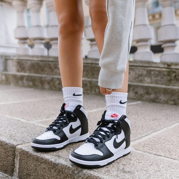 Nike Dunk High '' Black/White '' 黑白熊貓女鞋DD1869-103 [E