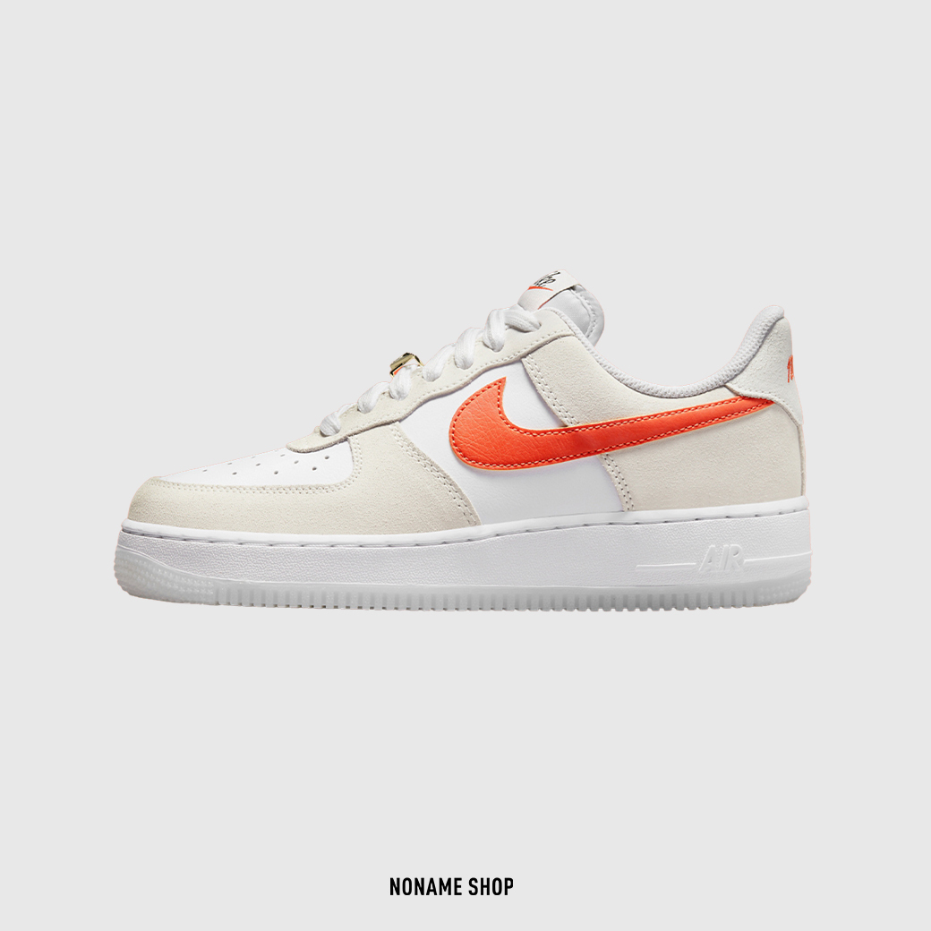 NIKE Air Force 1 '07 SE 50周年紀念款金扣米白橘