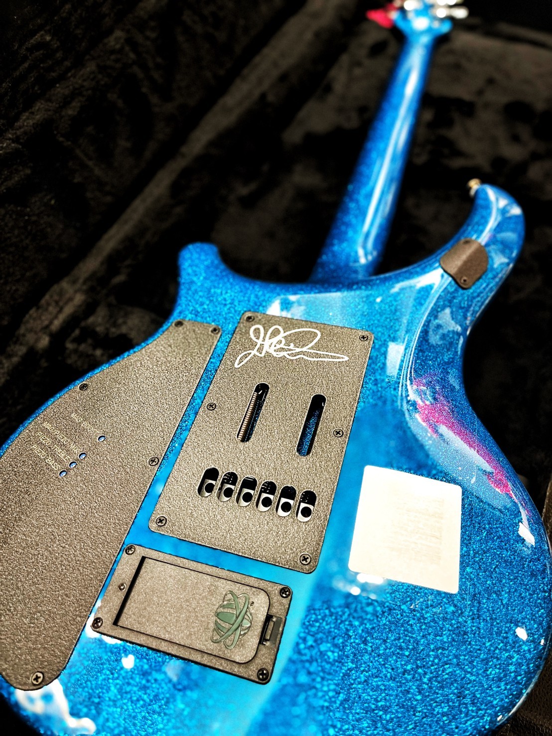 Ernie Ball Music Man BFR Majesty Marine Blue Sparkle