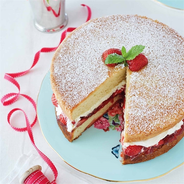 Royal Albert Miranda Kerr Gratitude Large Cake Stand