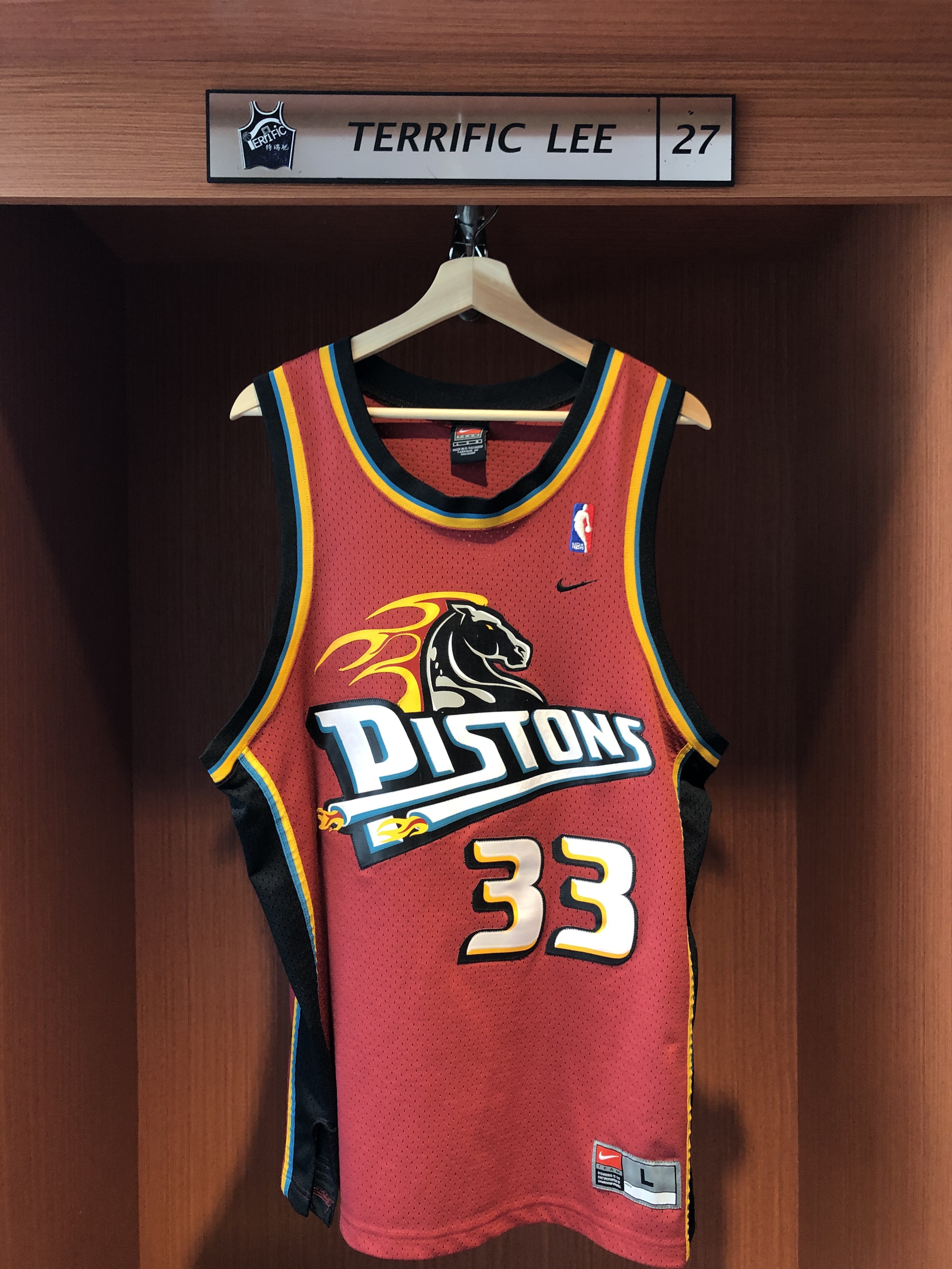 NBA球衣 二手 Grant Hill 活塞紅馬頭 Nike Swingman 球迷版 電繡 衣況如圖 請詳細參閱