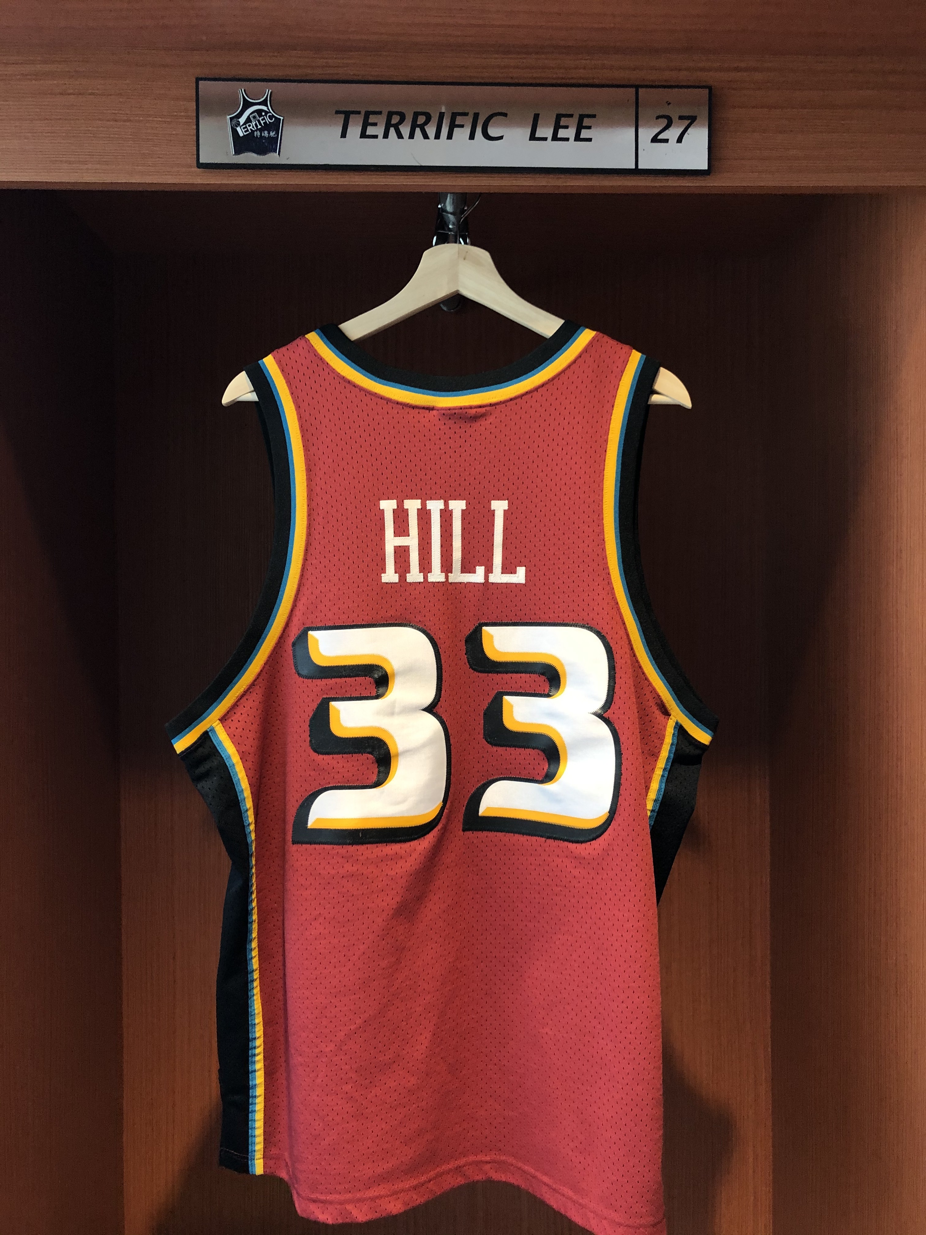 NBA球衣 二手 Grant Hill 活塞紅馬頭 Nike Swingman 球迷版 電繡 衣況如圖 請詳細參閱