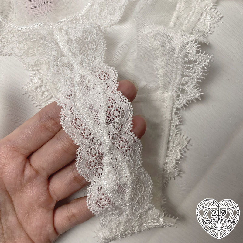 G-波點透膚蕾絲丁字褲