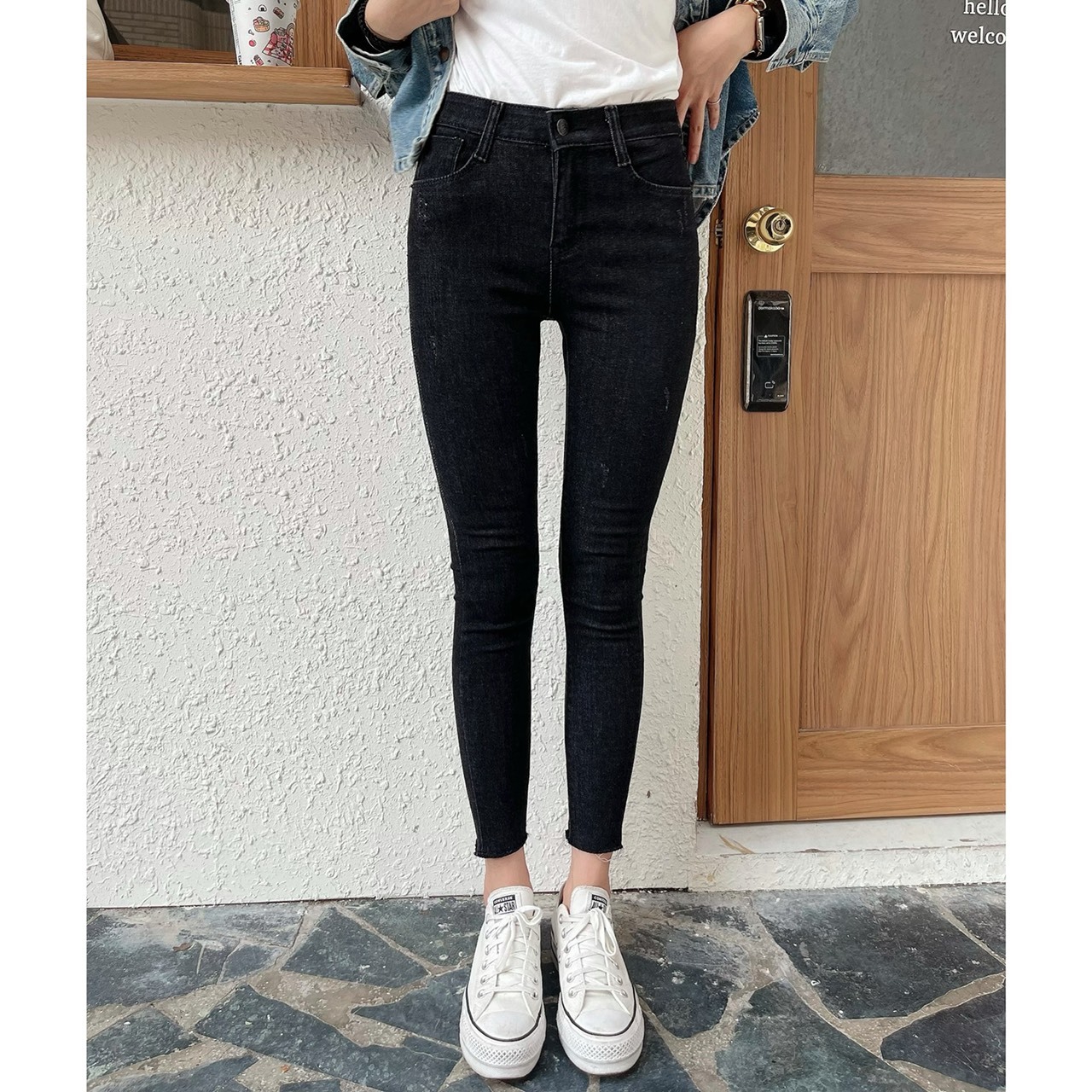 🔥08.18直播新品］💥超強加大尺碼🇰🇷正韓高腰內鬆緊腰超顯瘦彈性刷色九分合身牛仔褲（百搭黑/S-3XL)