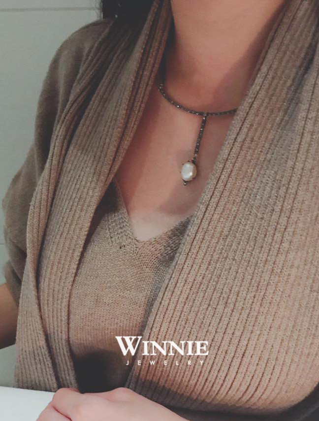 俐落直線珍珠頸鍊