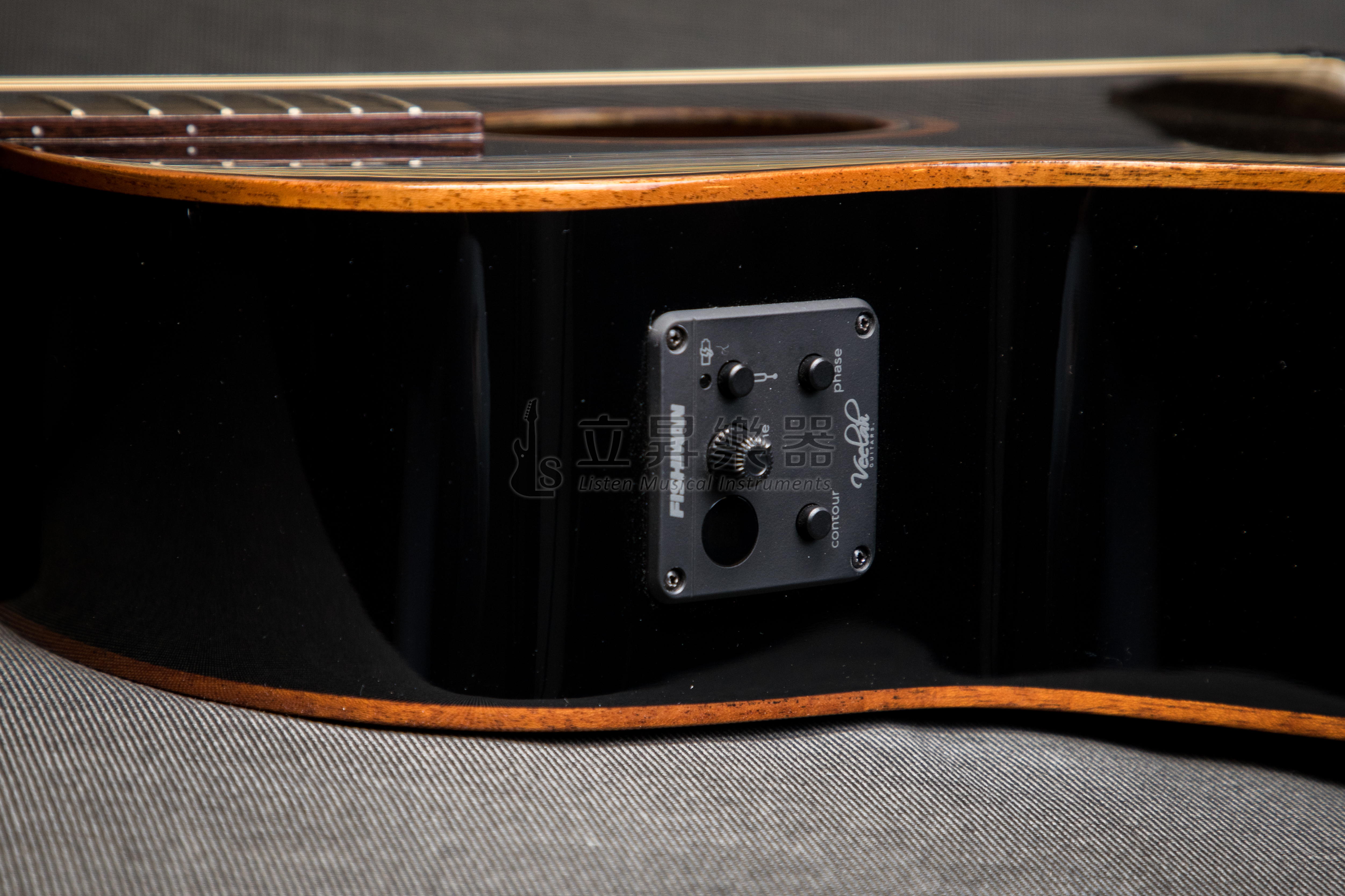 Veelah Veelah V1-GACE-BLK GA桶 黑色 亮面 雲杉面單板 桃花心木側背板 附拾音器 Veelah V1 GACE 第 6 張圖片｜三峽烏克麗麗