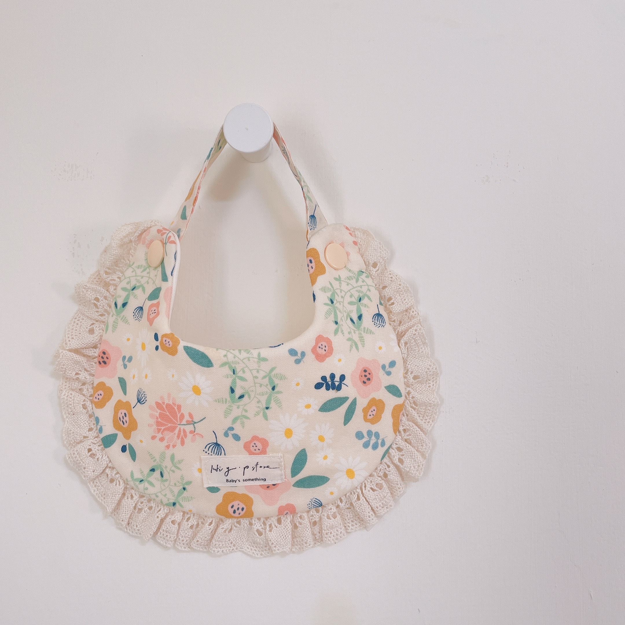 Hi Y.P store-手作圍兜-清新花卉-蕾絲邊