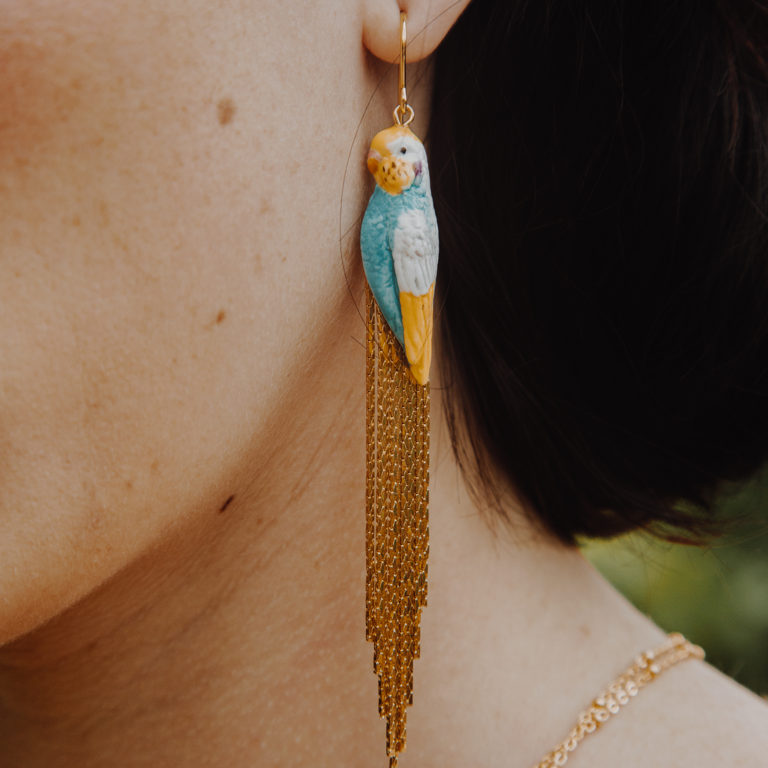 NACH 耀眼鸚鵡流蘇耳環