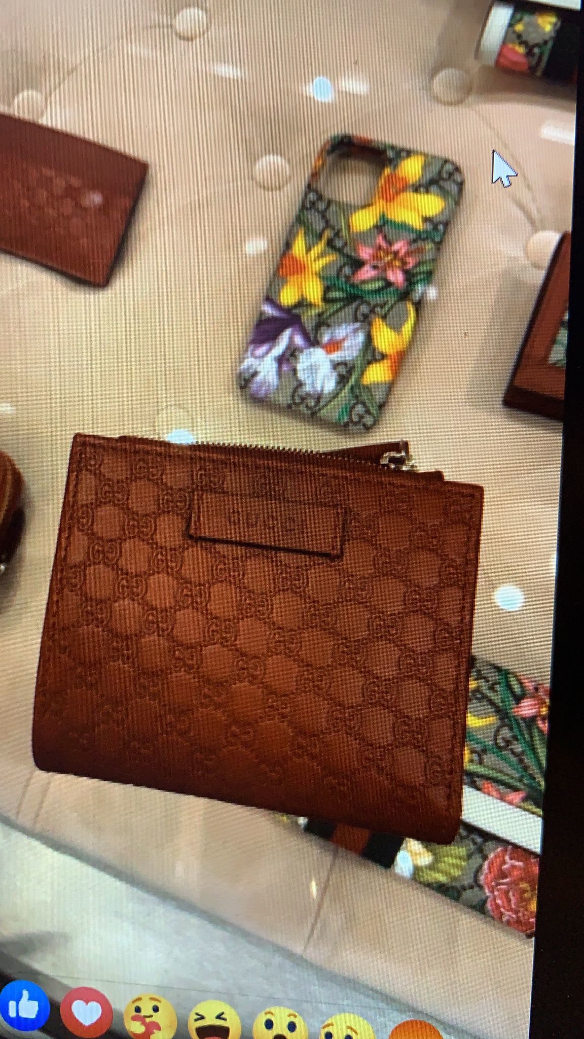 GUCCI RED WALLET W ZIP E1