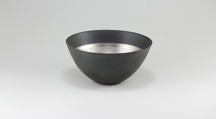 やま平窯 蛋殼碗 M (黑/鉑金)