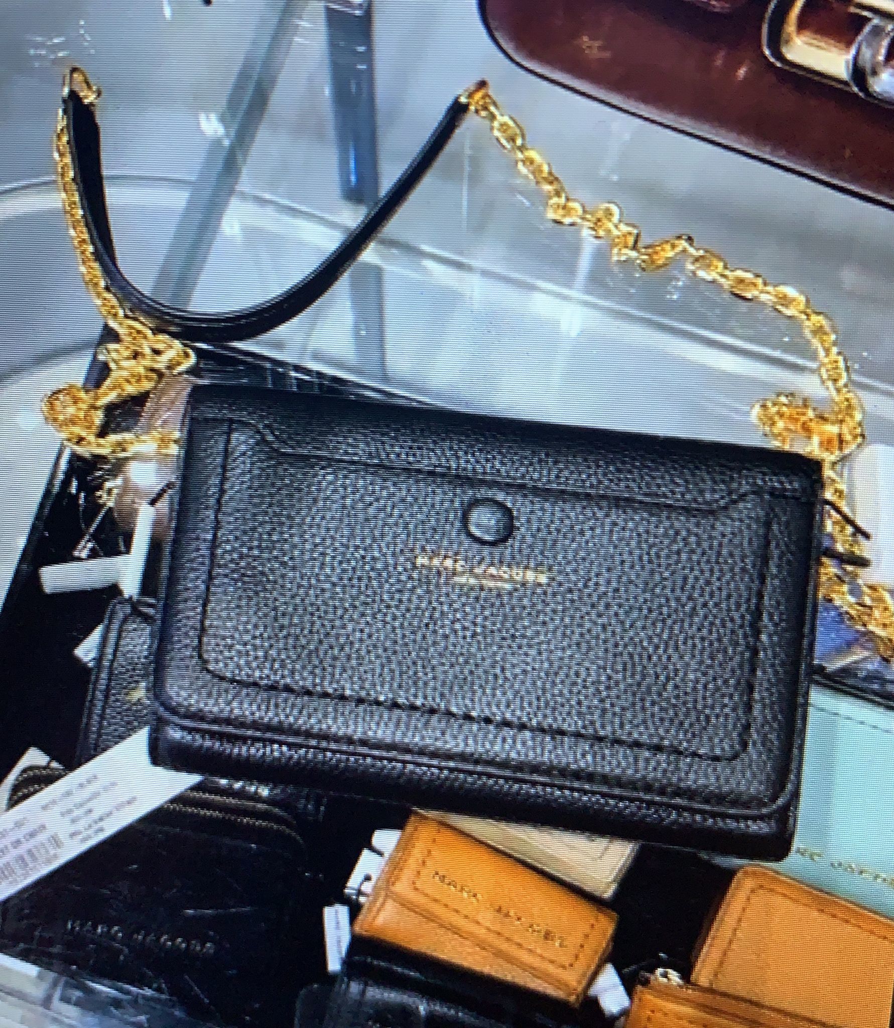 MARC JACOB GOLD SLING BLACK BAG V1