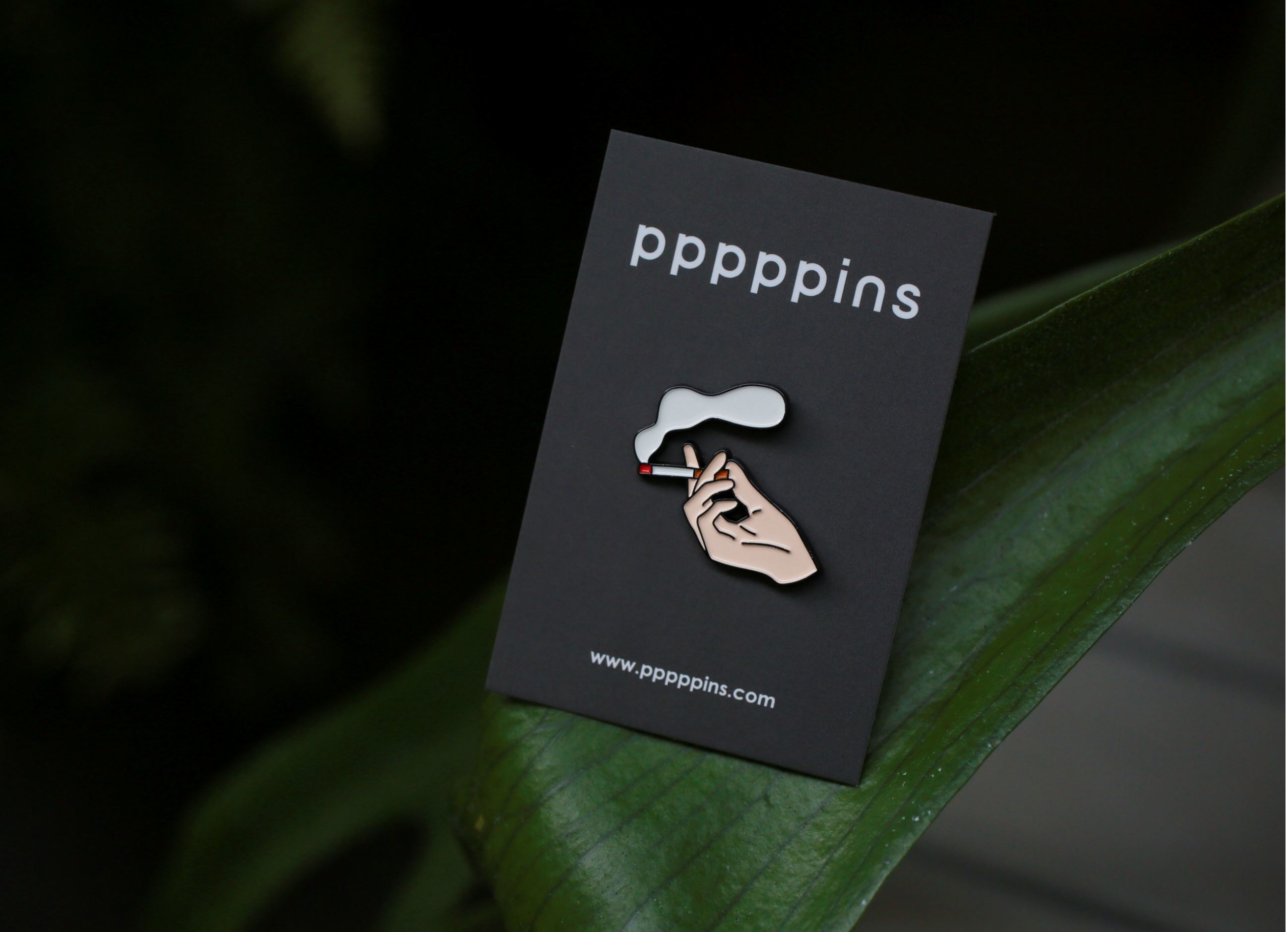 菸手 琺瑯別針 胸章｜pppppins
