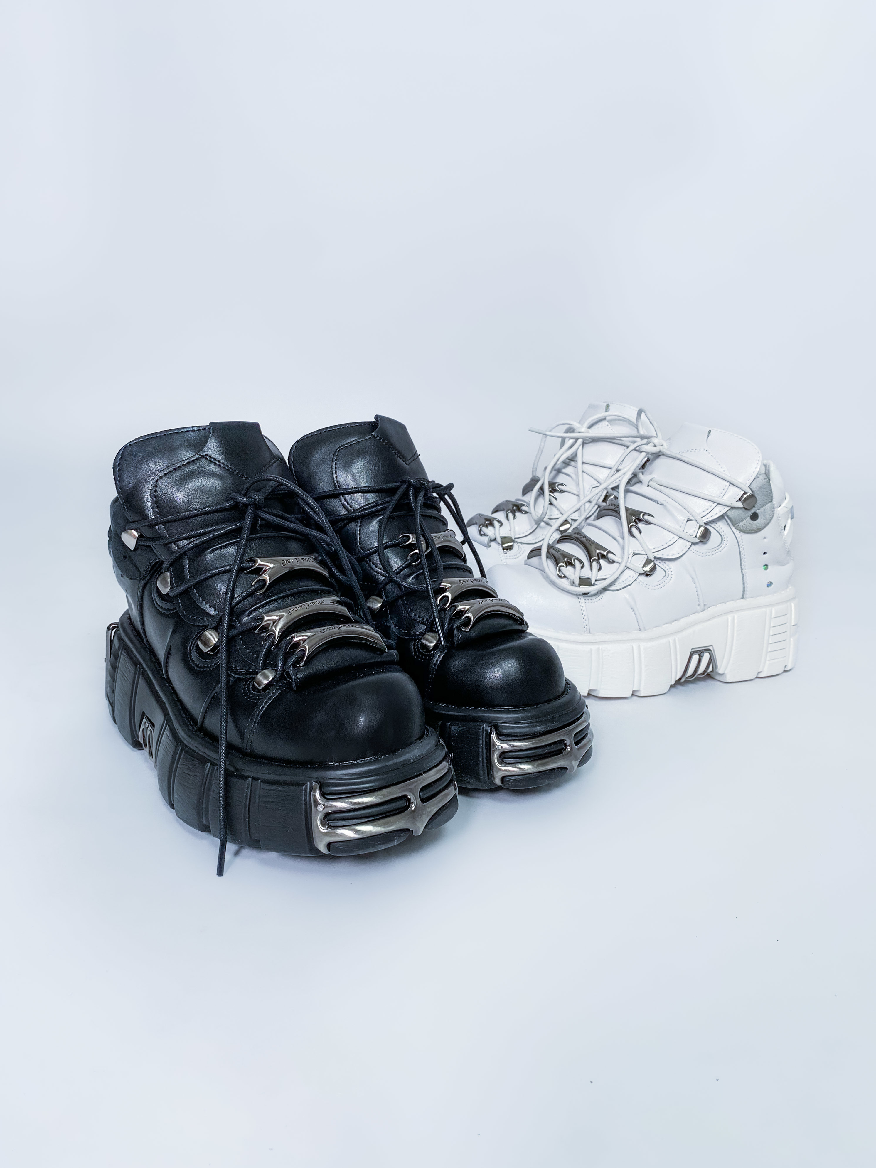 重金屬鐵牌造型厚底鞋