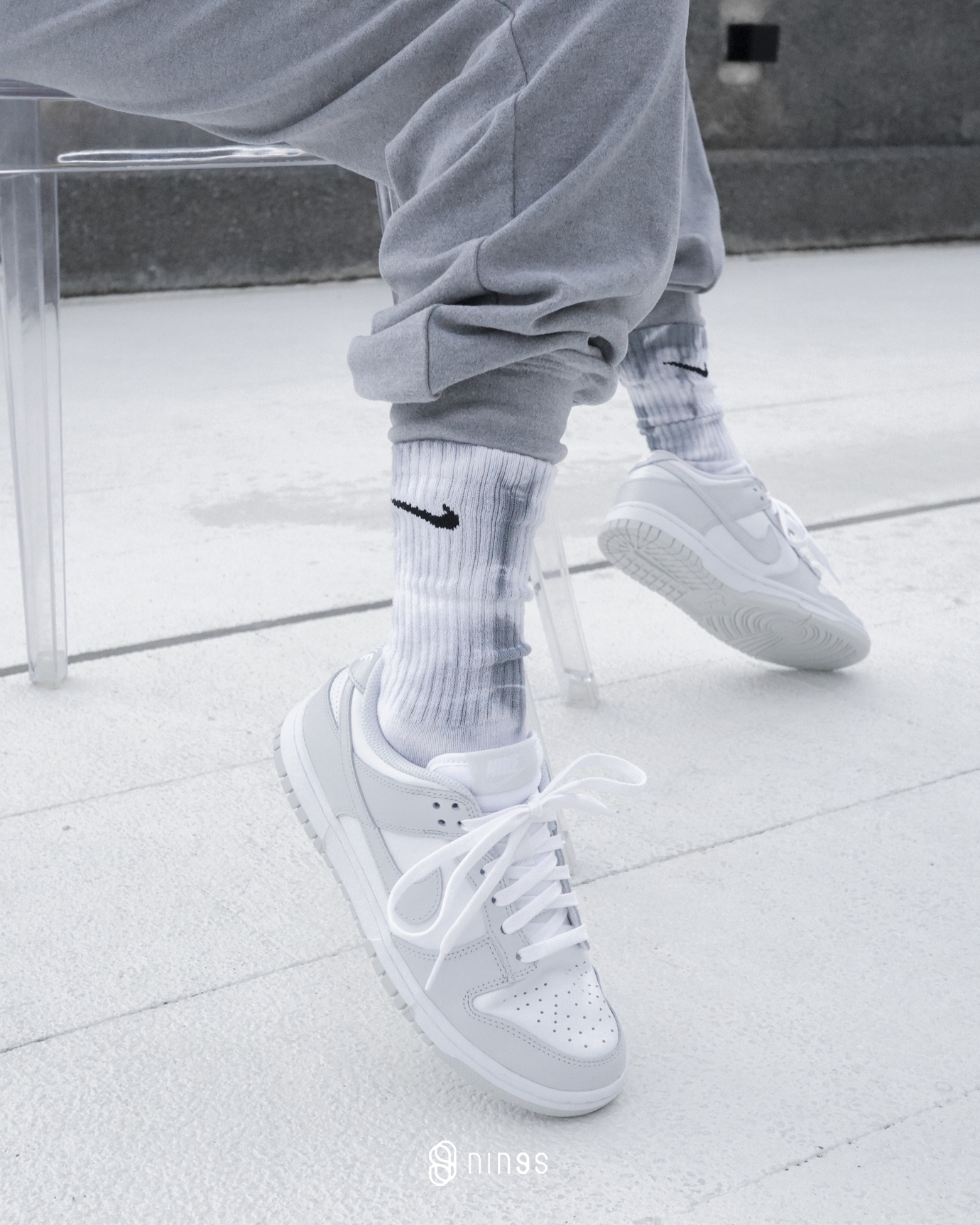 Wmns Dunk Low 'Photon Dust' DD1503 103
