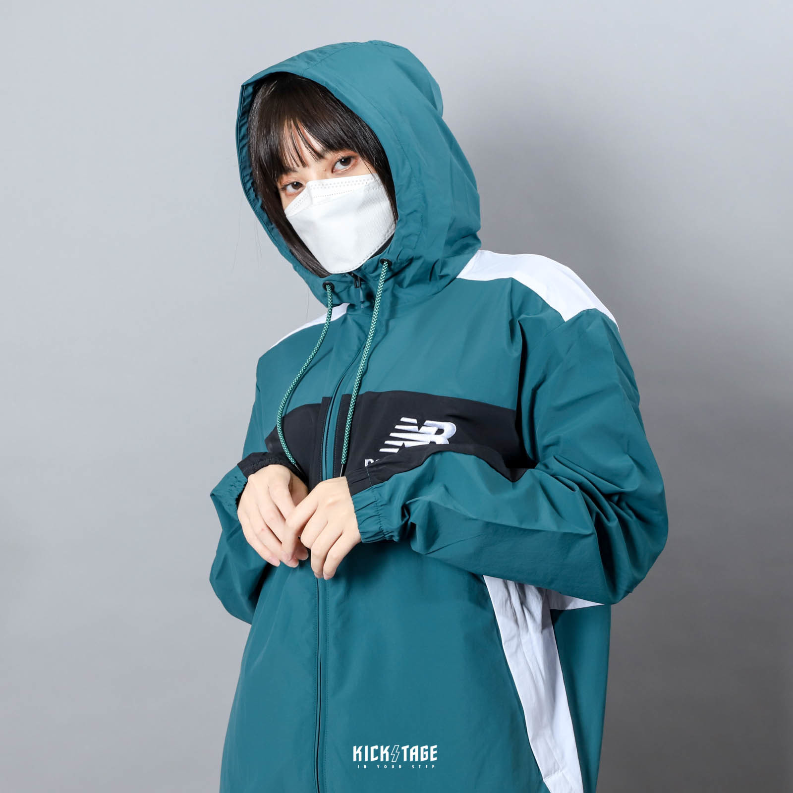 男款NEW BALANCE JACKET 綠色拚色刺繡防風 