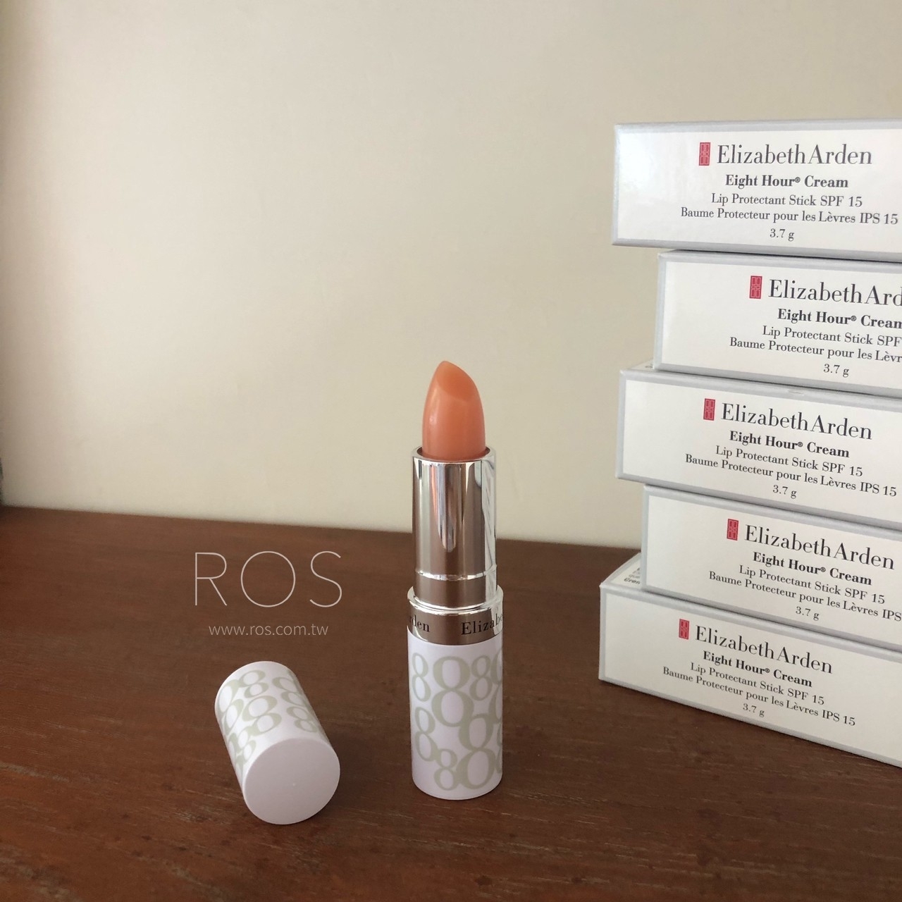 Elizabeth Arden 八小時潤澤護唇膏