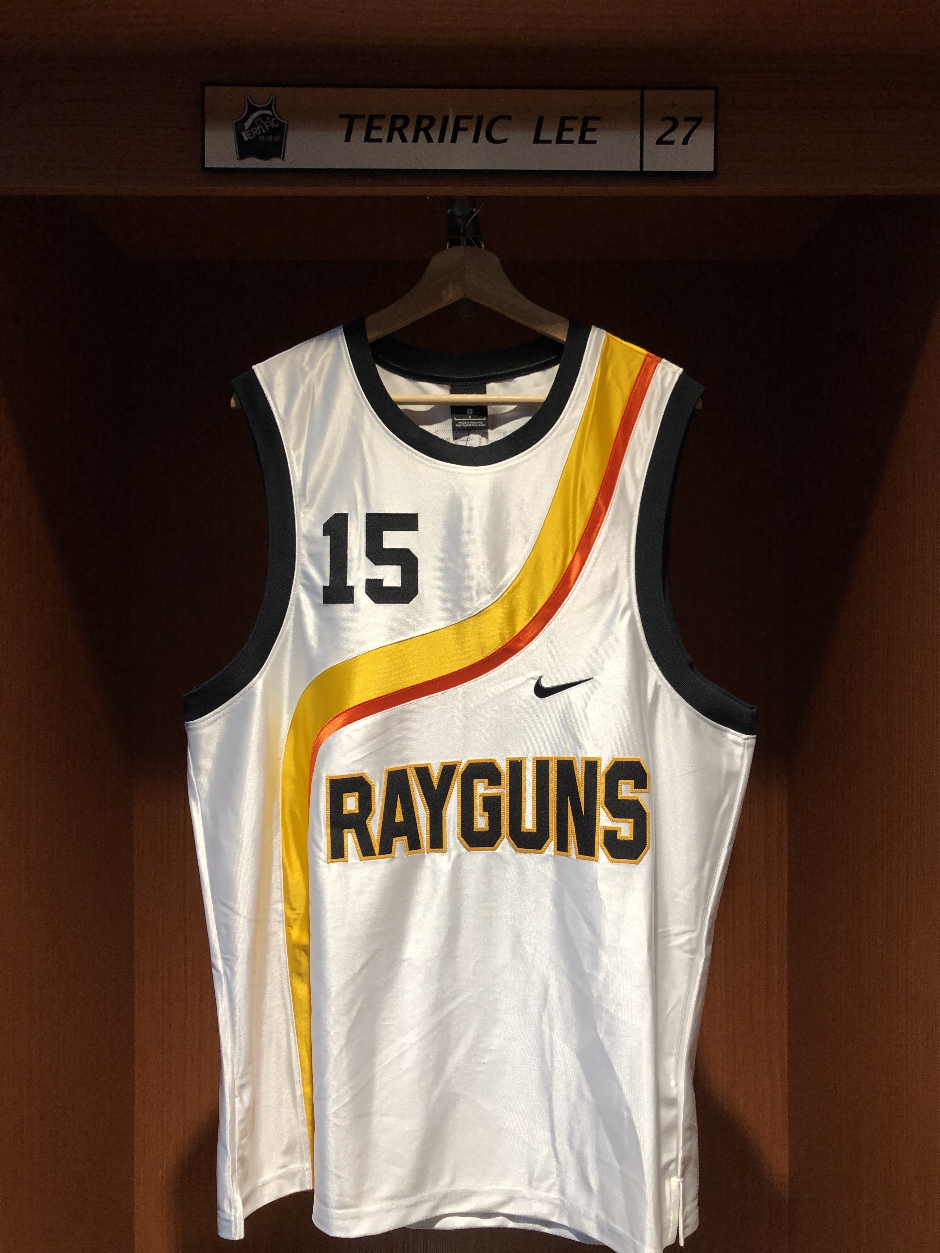 NBA球衣 Vince Carter Rayguns 外星人白 Nike Swingman 球迷版 電繡 全新